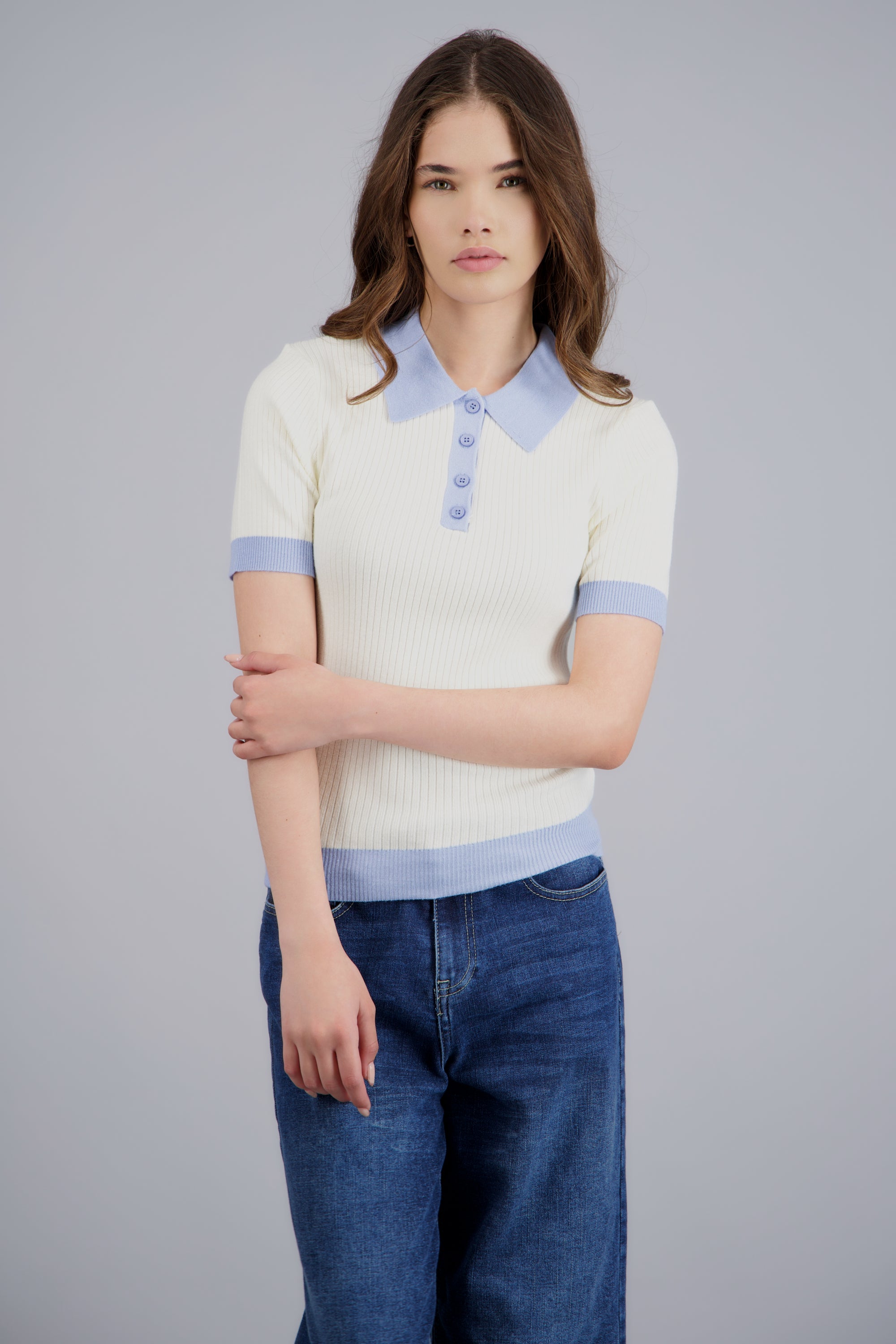 Top tejido cuello polo en contrastre BLANCO COMBO