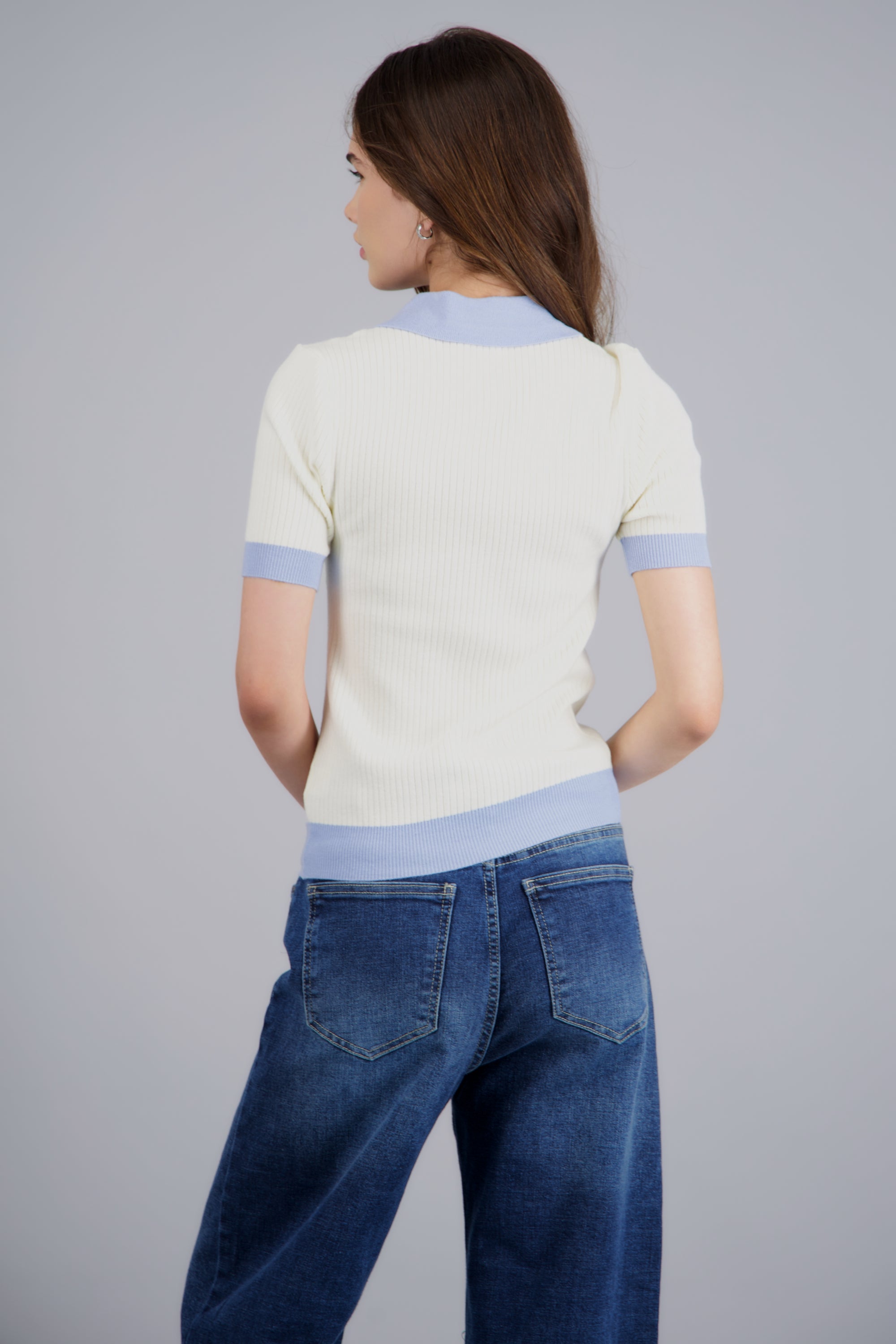 Top tejido cuello polo en contrastre BLANCO COMBO