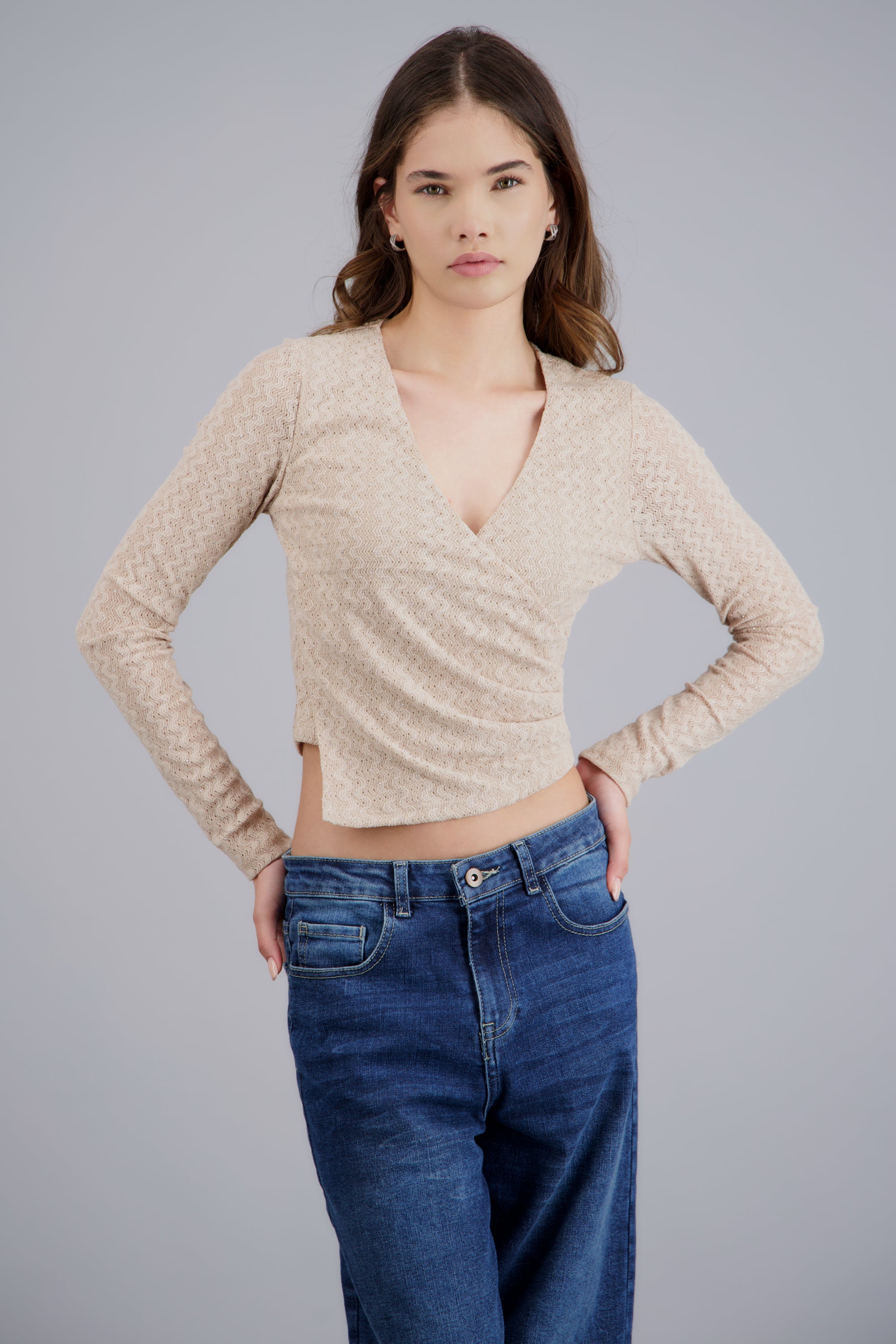 Blusa cruce tejido zigzag con brillo TAUPE