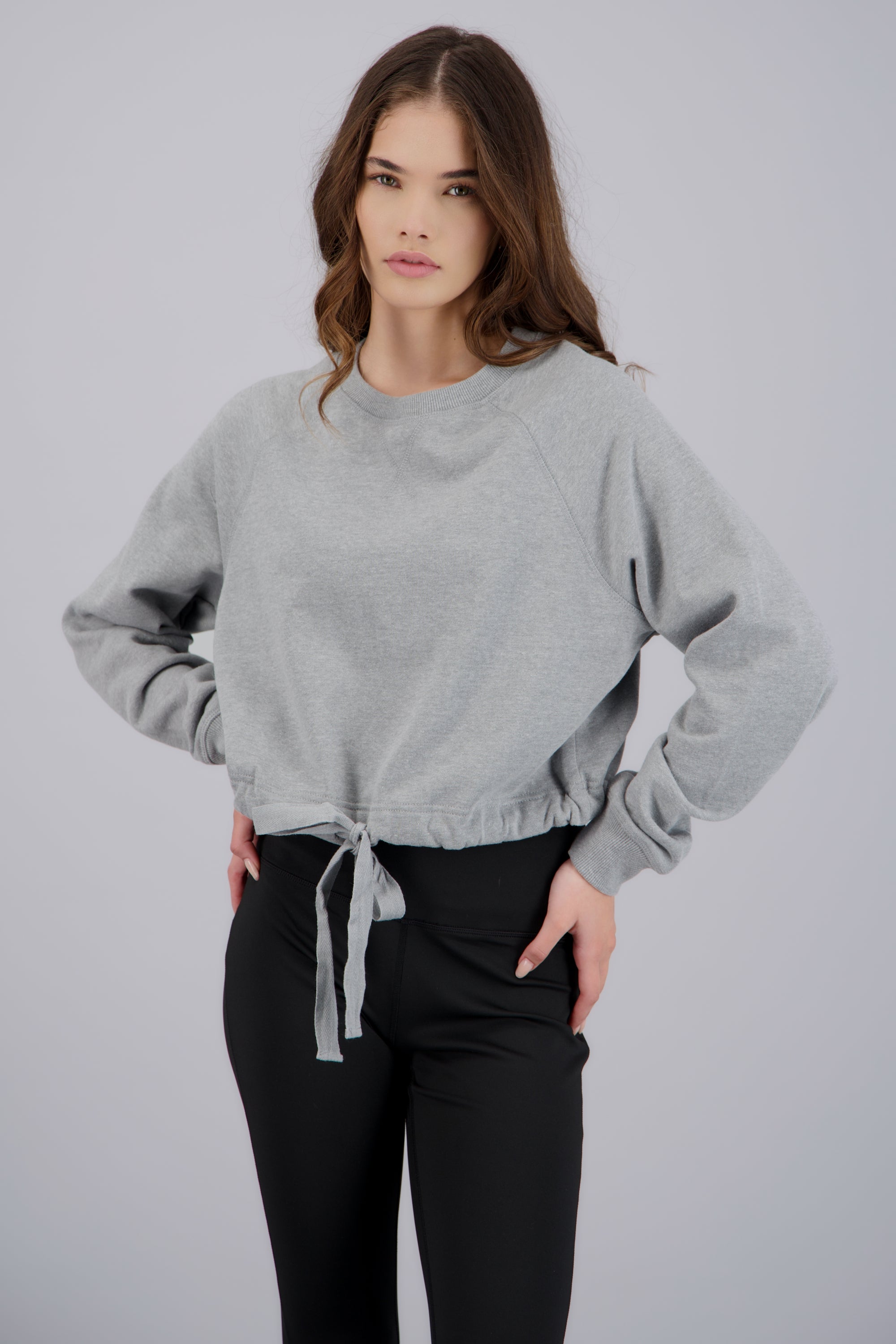 sudadera crop jareta ajuste GRIS