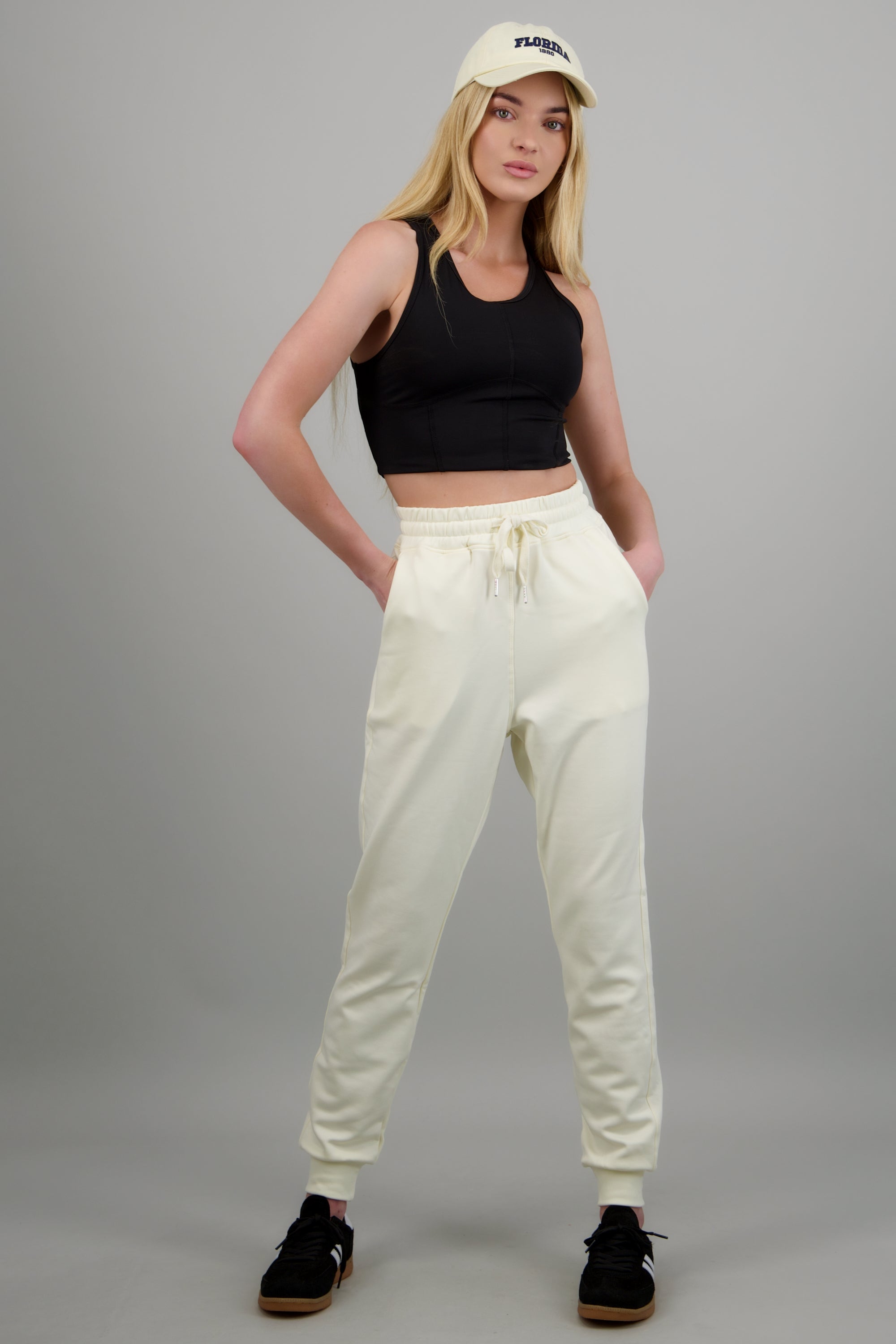 pantalon jogger tacto suave CREMA