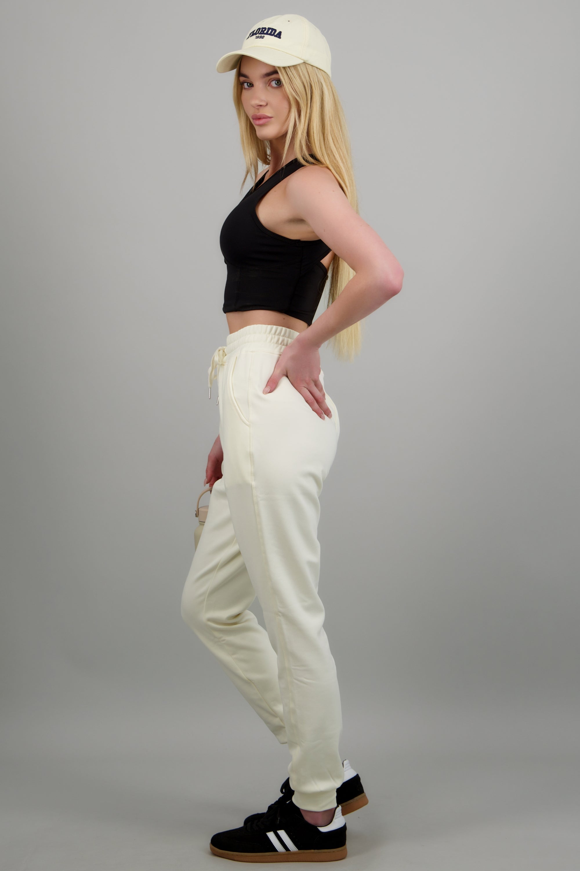 pantalon jogger tacto suave CREMA
