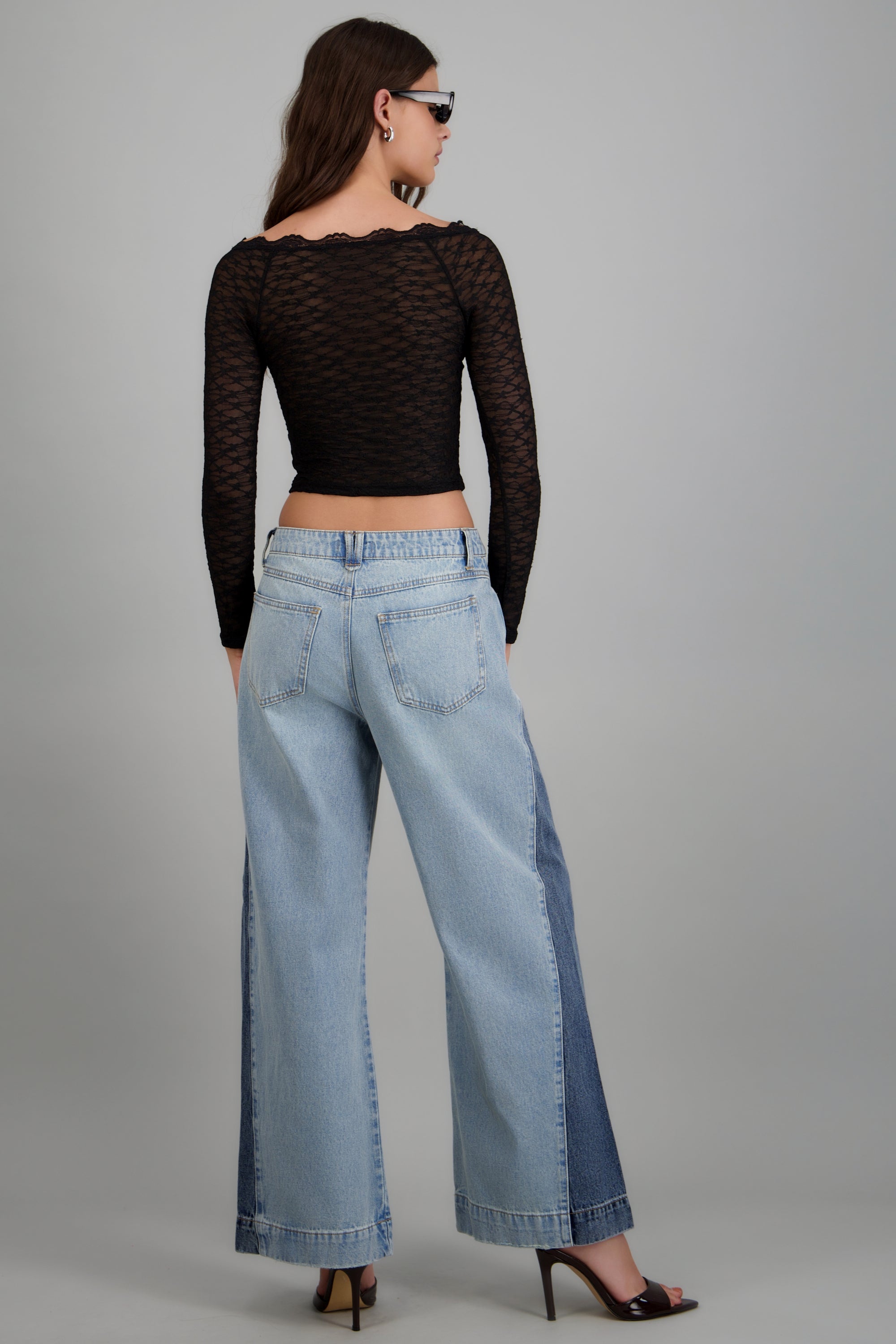 Jeans oversize tiro alto contraste LIGHT WASH