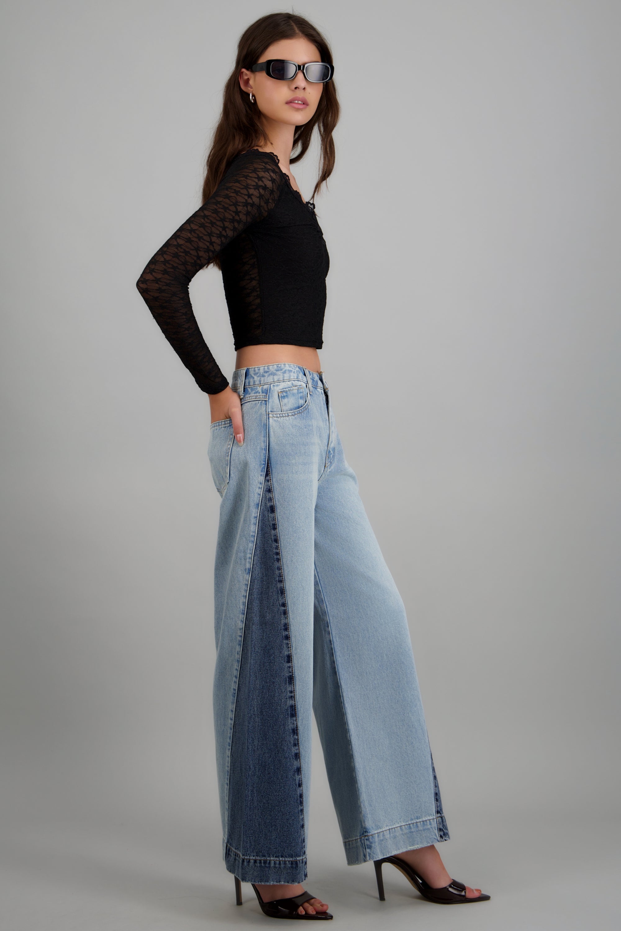 Jeans oversize tiro alto contraste LIGHT WASH