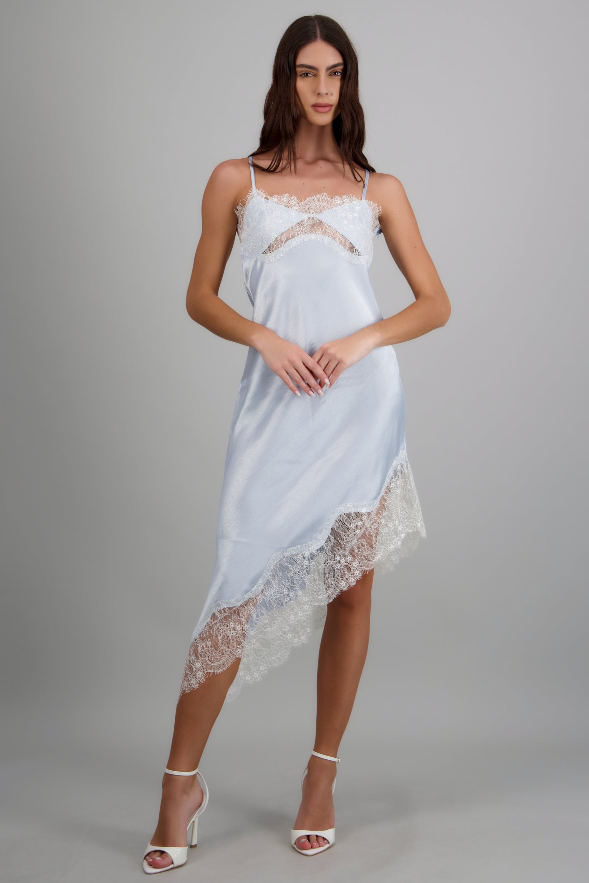 Vestido satin con encaje AZUL CIELO