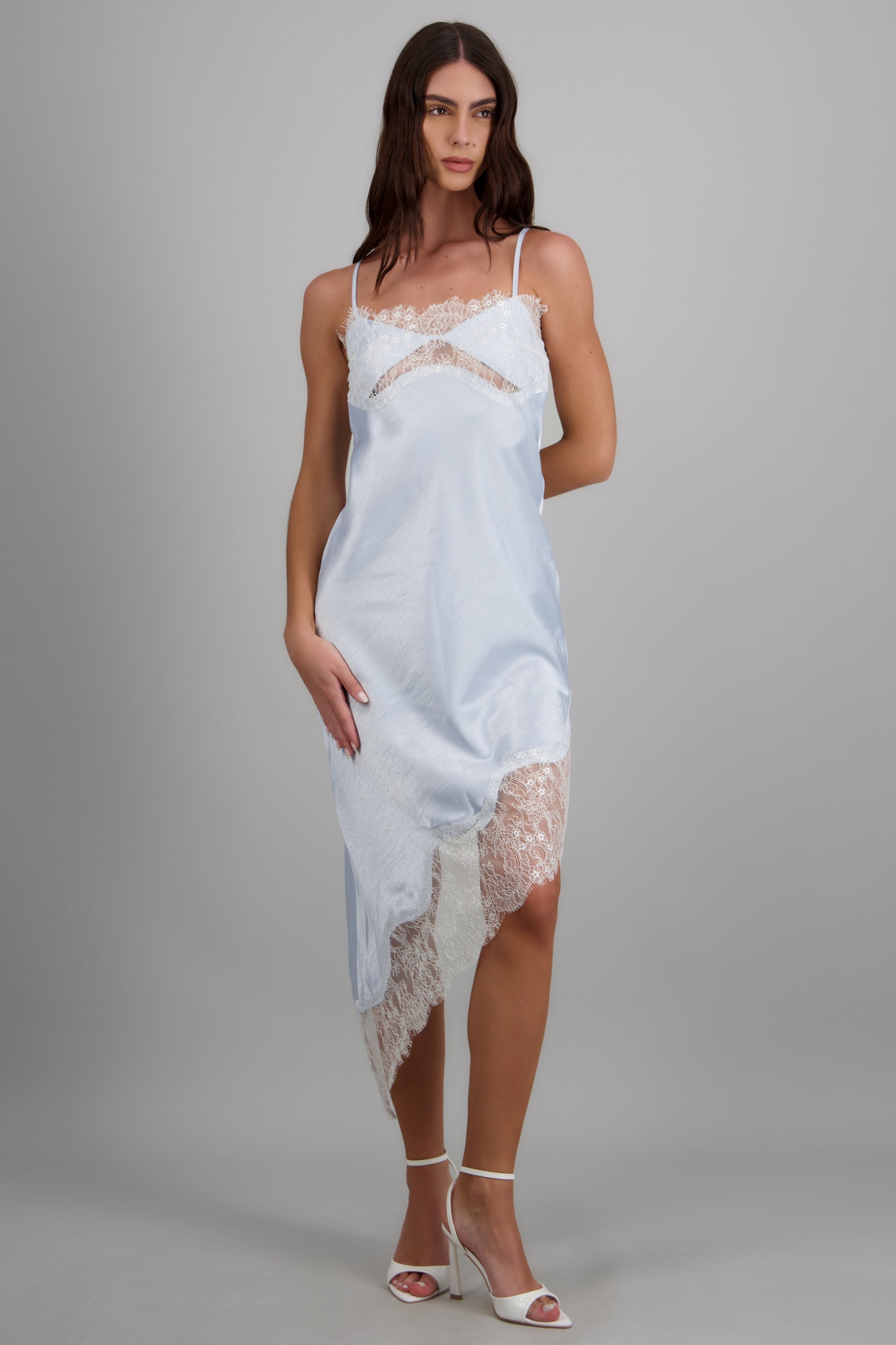Vestido satin con encaje AZUL CIELO