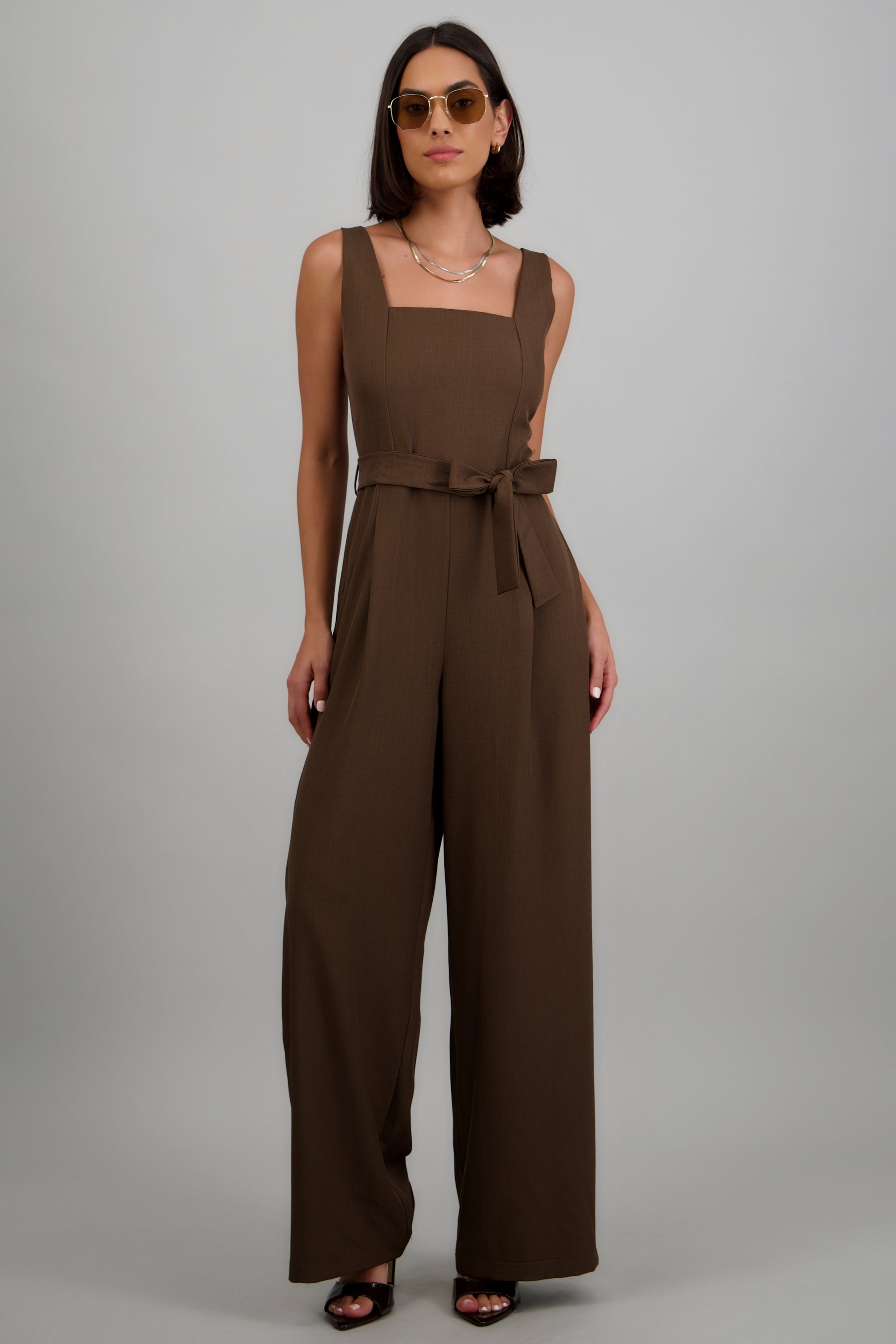DARK BROWN