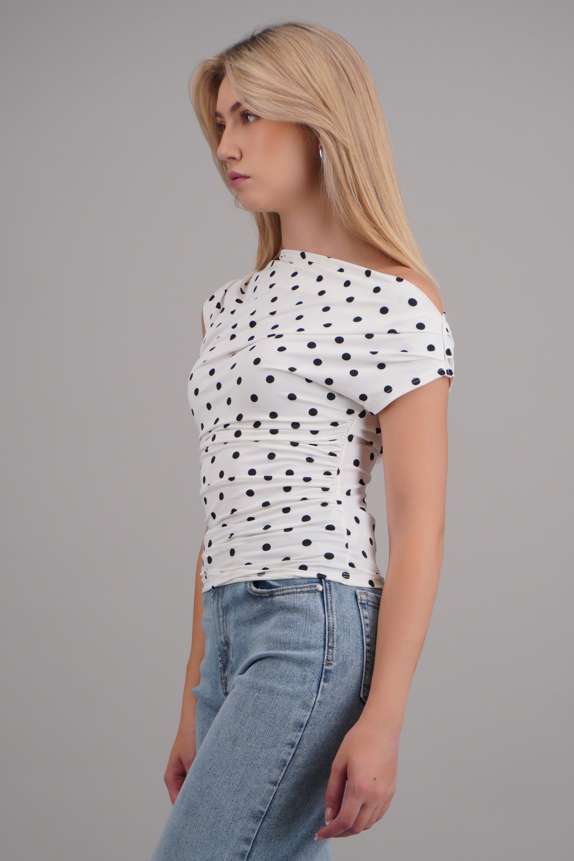Top drapedado polka dots BLANCO COMBO