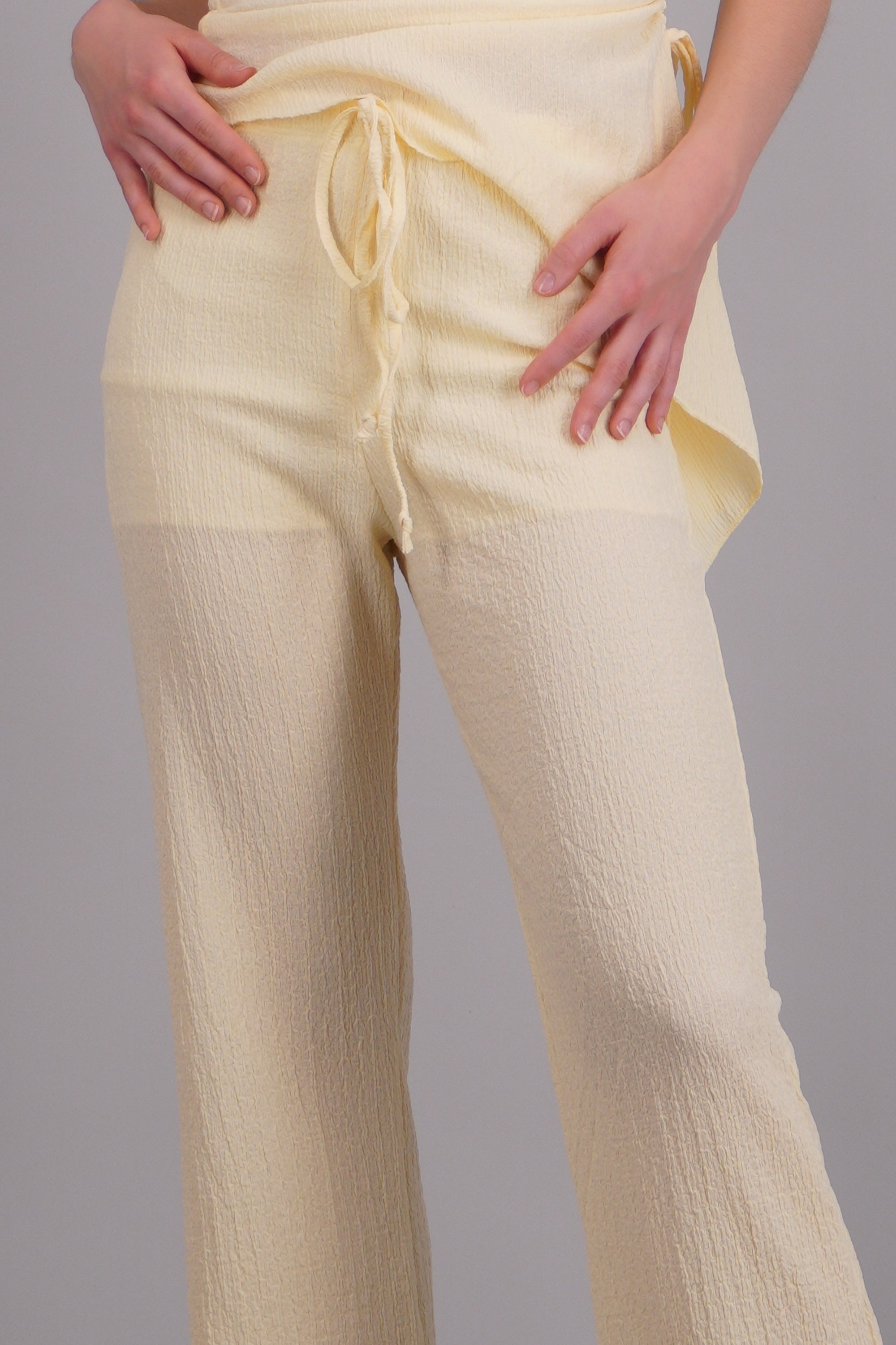 PASTEL YELLOW