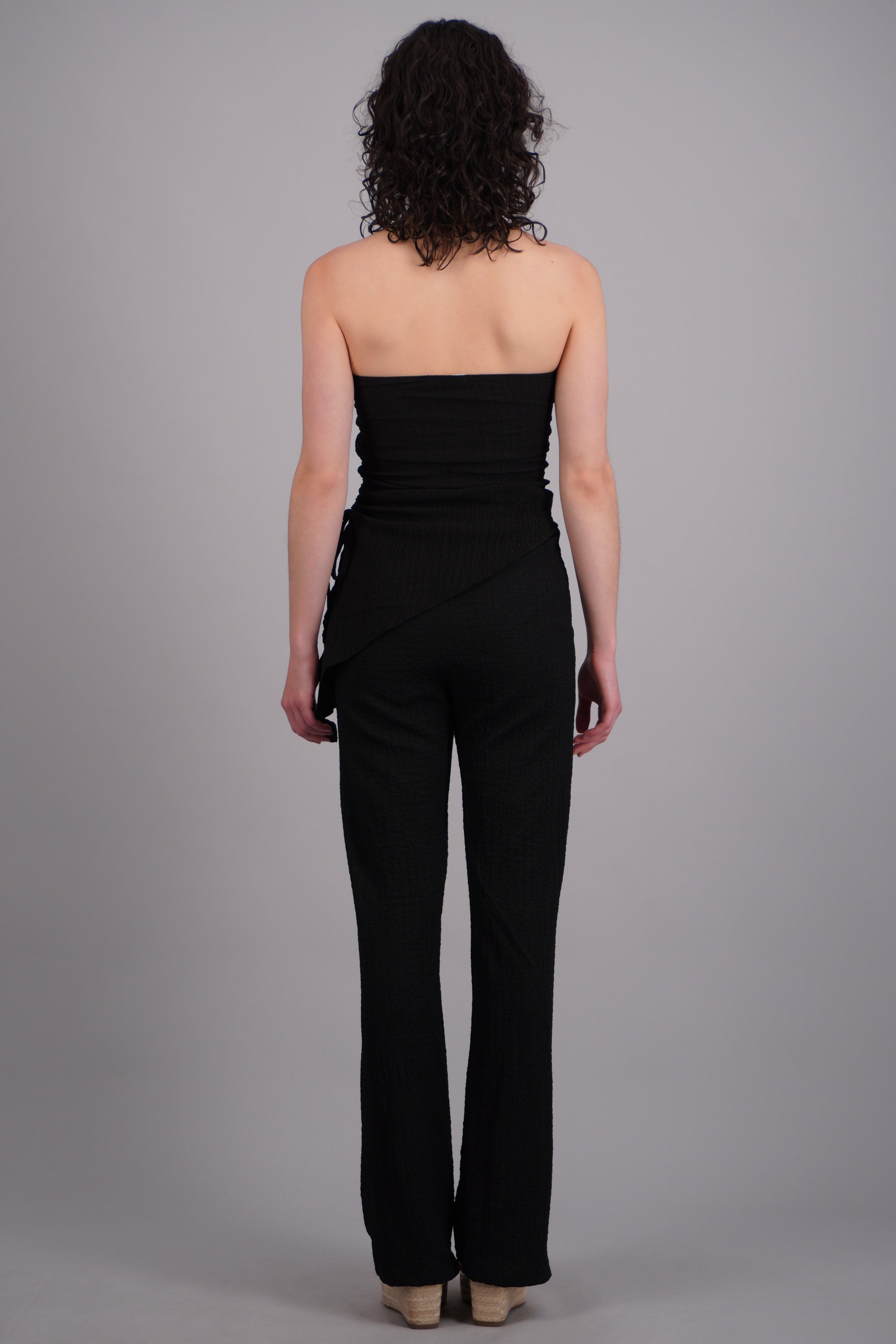 Pantalones con jaretas textura NEGRO