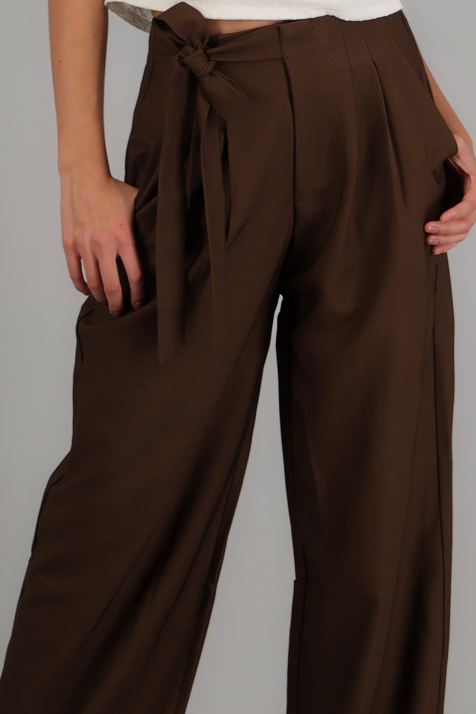 Pantalon de vestir detalle liston CHOCOLATE