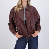Bomber efecto piel lisa