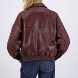 Bomber efecto piel lisa