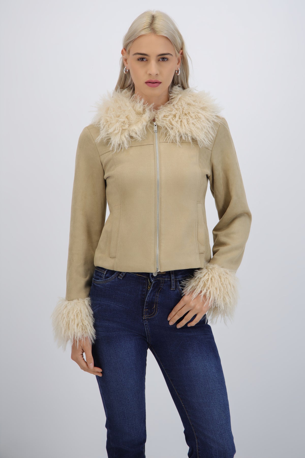 Chamarra detalle con pelo BEIGE