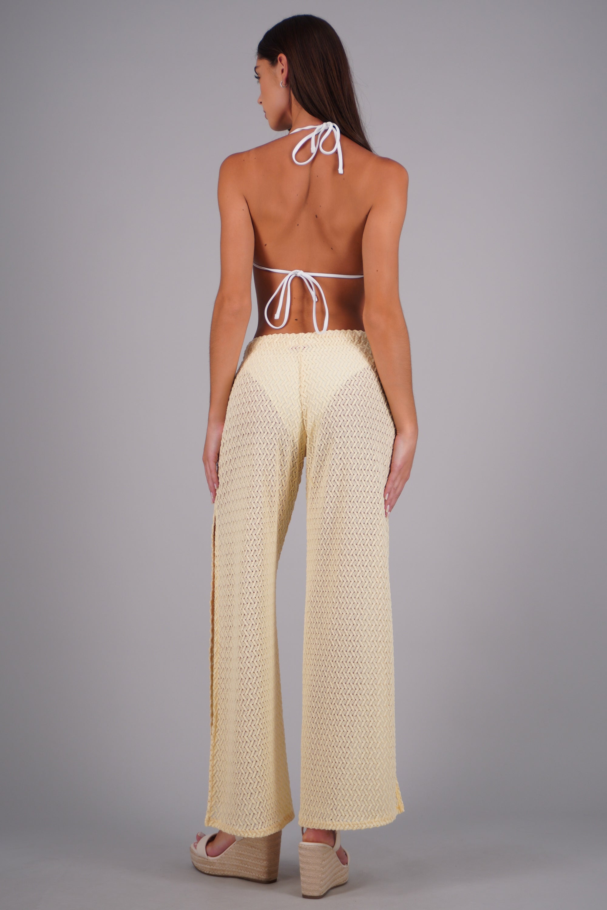 Pantalon salida textura abertura AMARILLO PASTEL