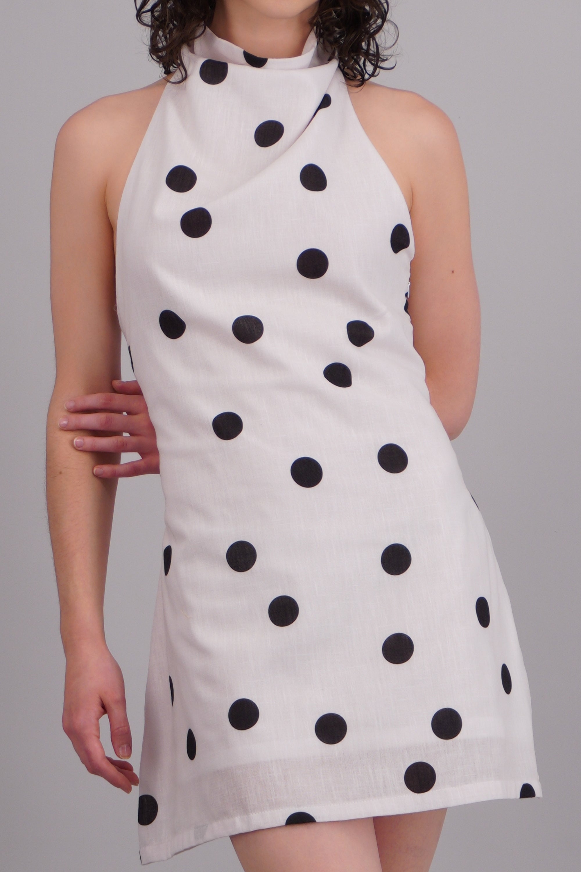 Vestido halter de lino con polka dots BLANCO COMBO