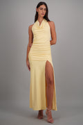 Vestido maxi escote cascada espalda descubierta