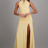 Vestido maxi escote cascada espalda descubierta