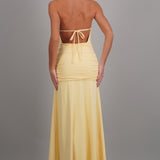 Vestido maxi escote cascada espalda descubierta