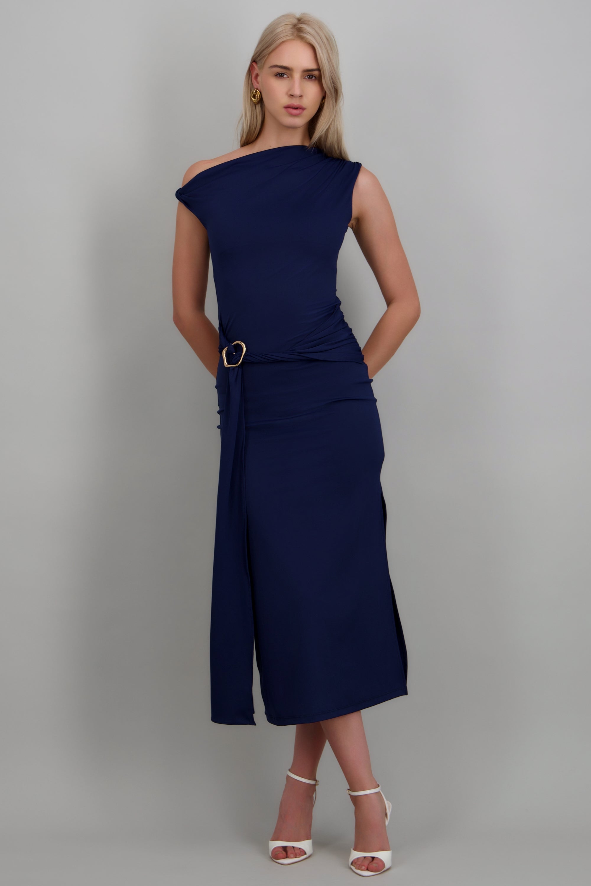 Vestido midi hombro caido detalle cadera MARINO