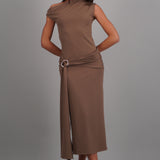 Vestido midi hombro caido detalle cadera