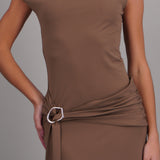 Vestido midi hombro caido detalle cadera