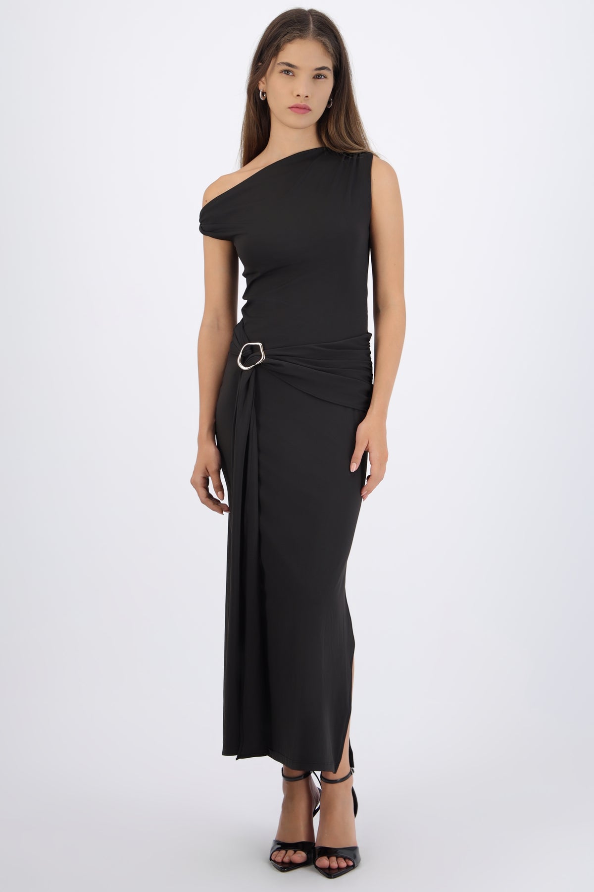 Vestido midi hombro caido detalle cadera NEGRO