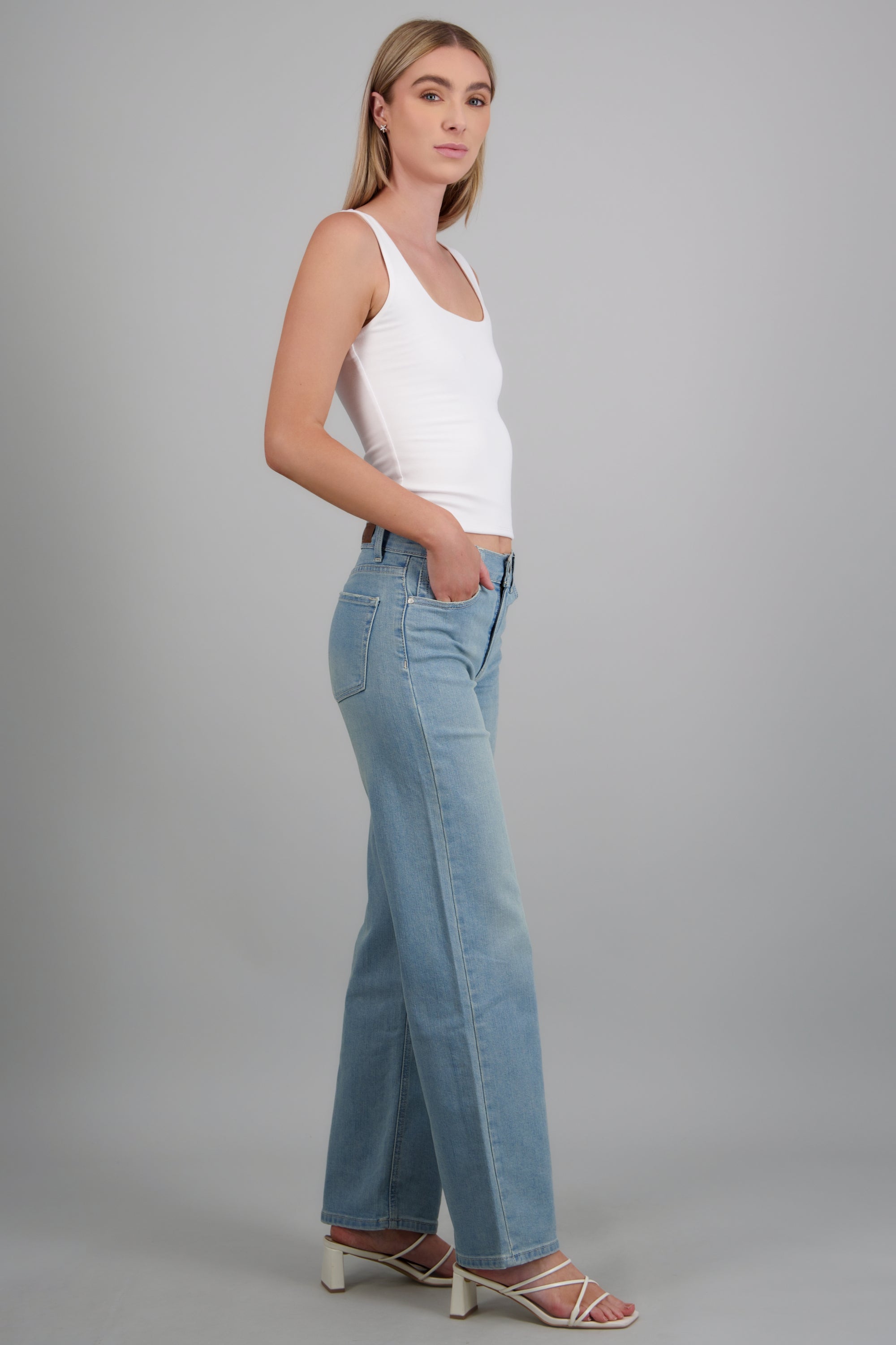 Jeans wide leg básico LIGHT WASH