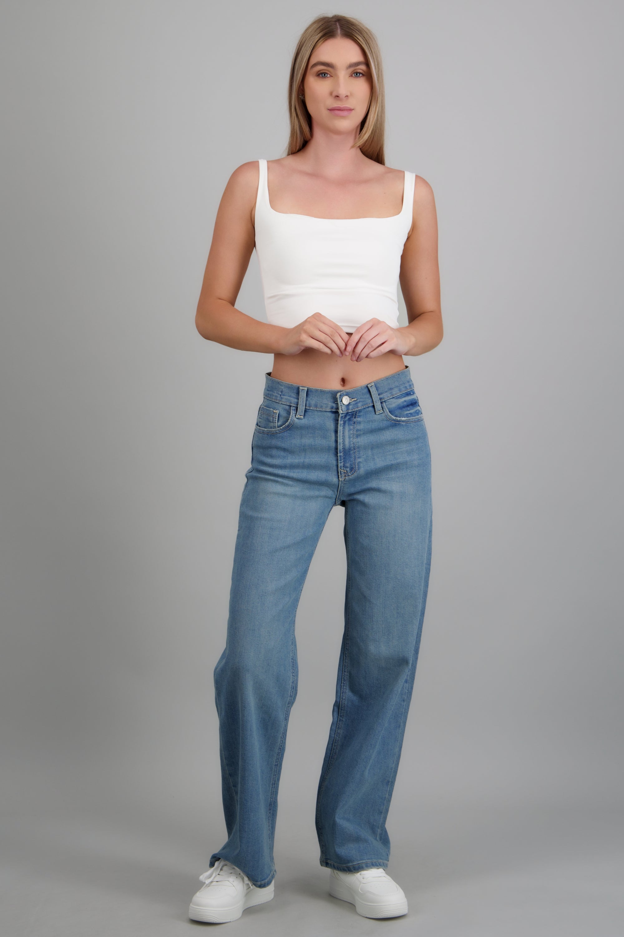 Jeans wide leg básico MEDIUM WASH