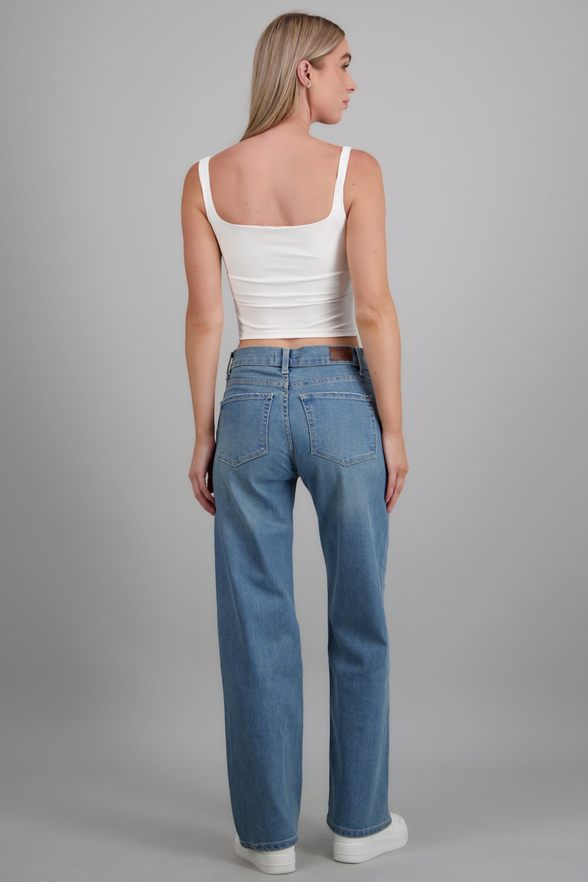 Jeans wide leg básico MEDIUM WASH