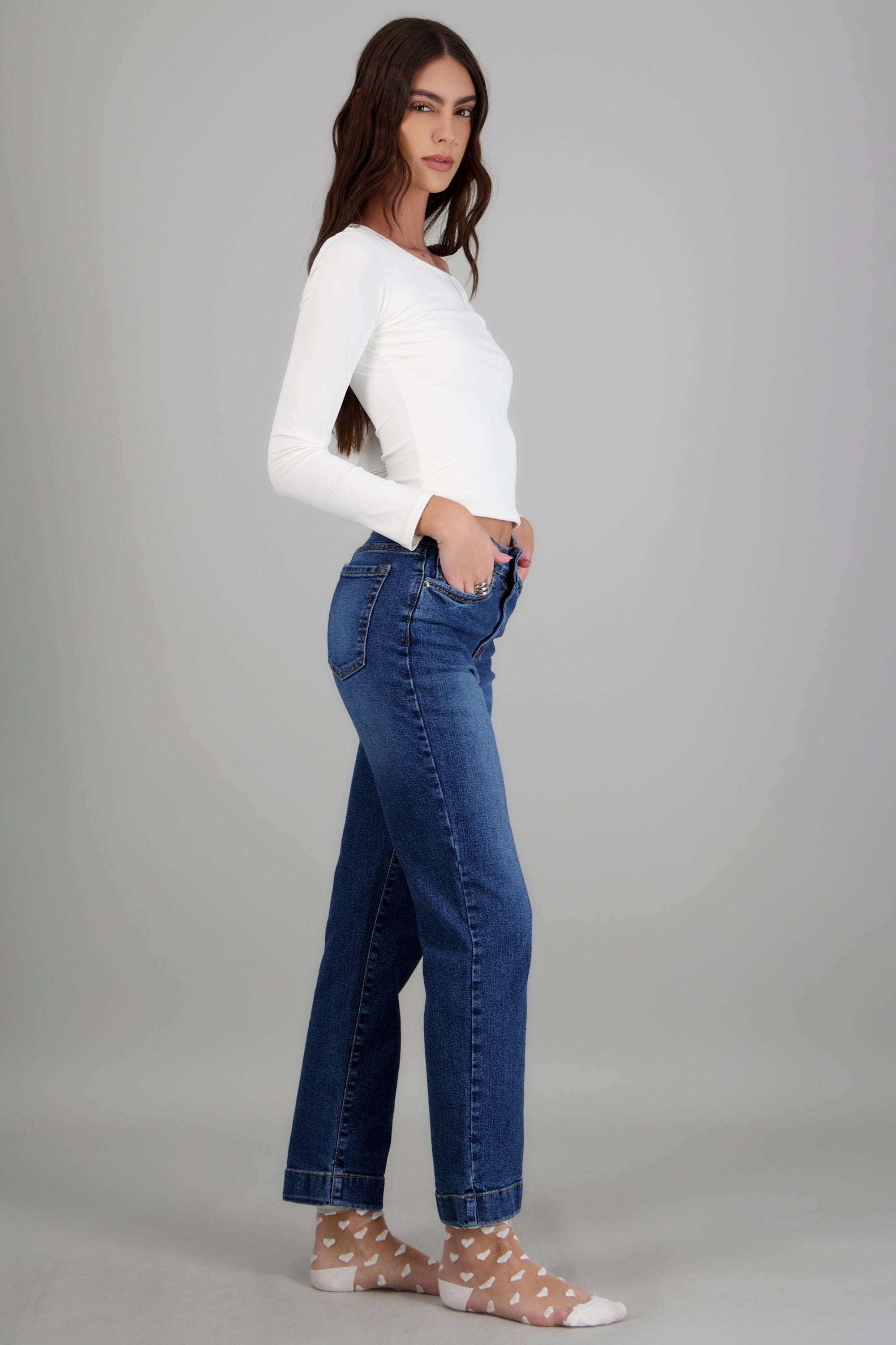 Jeans straight dobladillo MEDIUM WASH