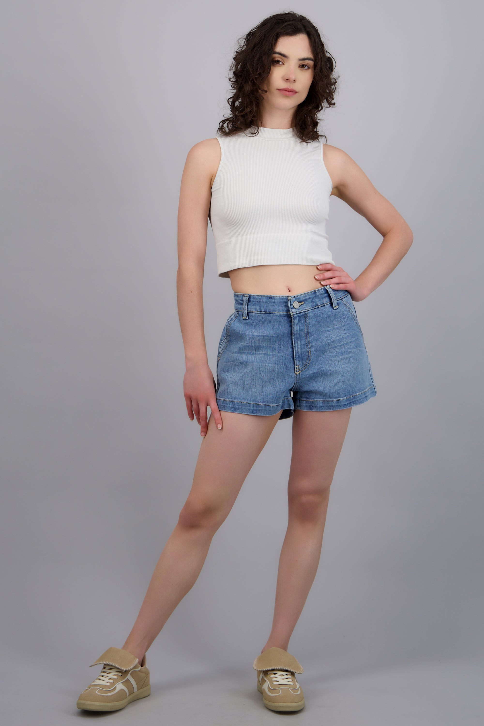 Mini short básico mid rise LIGHT WASH