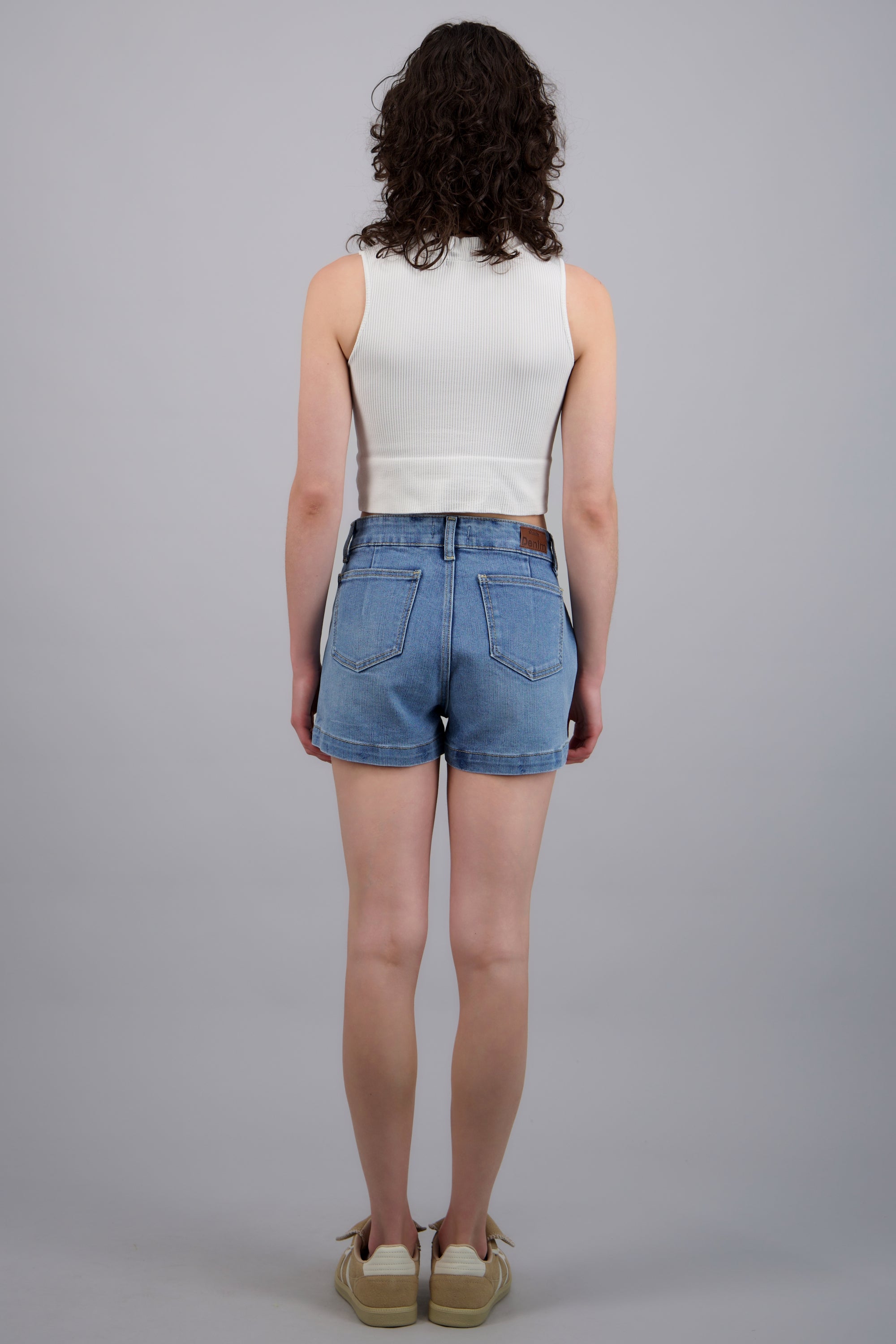 Mini short básico mid rise LIGHT WASH