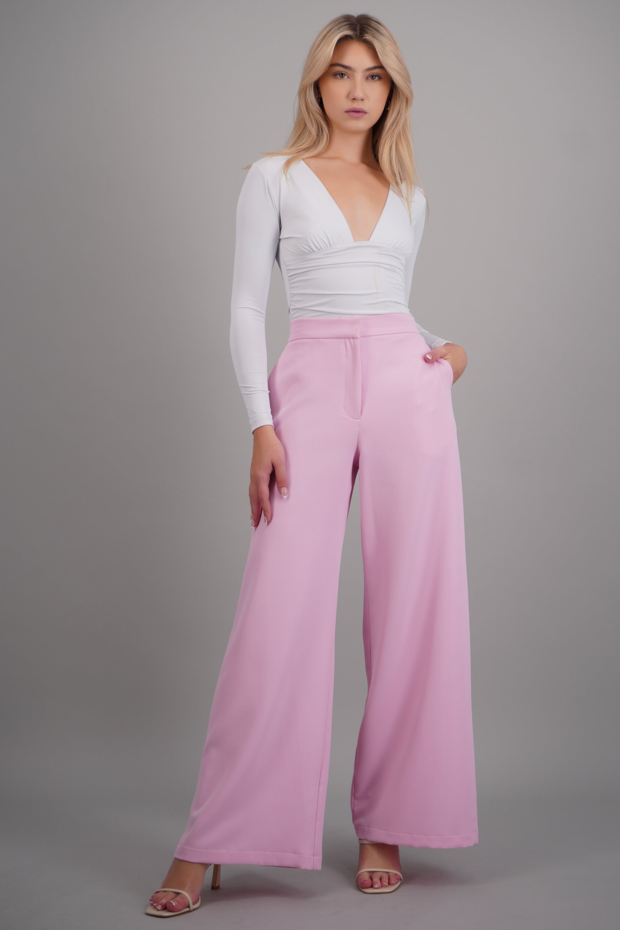 Pantalon caido amplio ROSA PASTEL