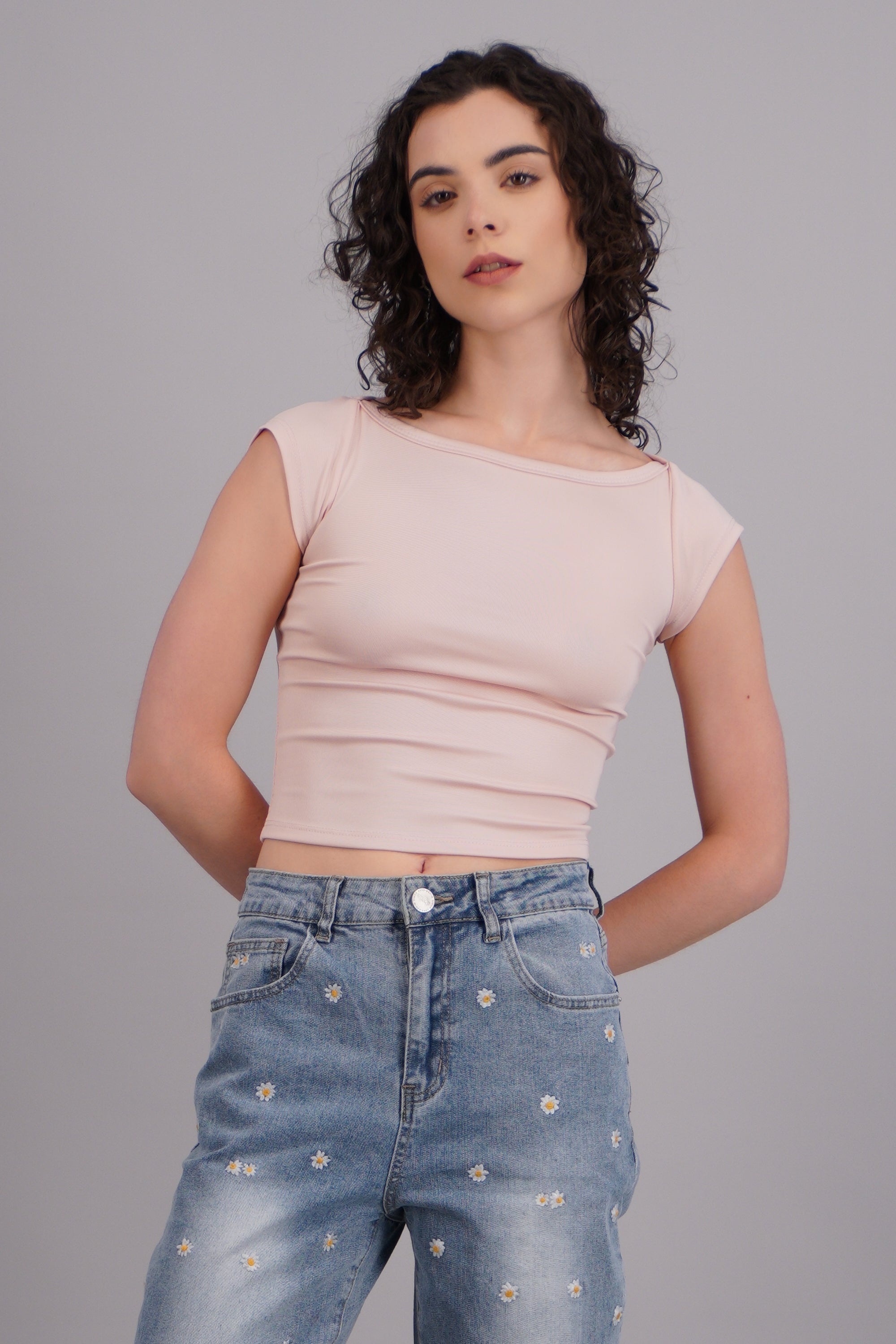 Playera manga corta detalle hombros ROSA PASTEL