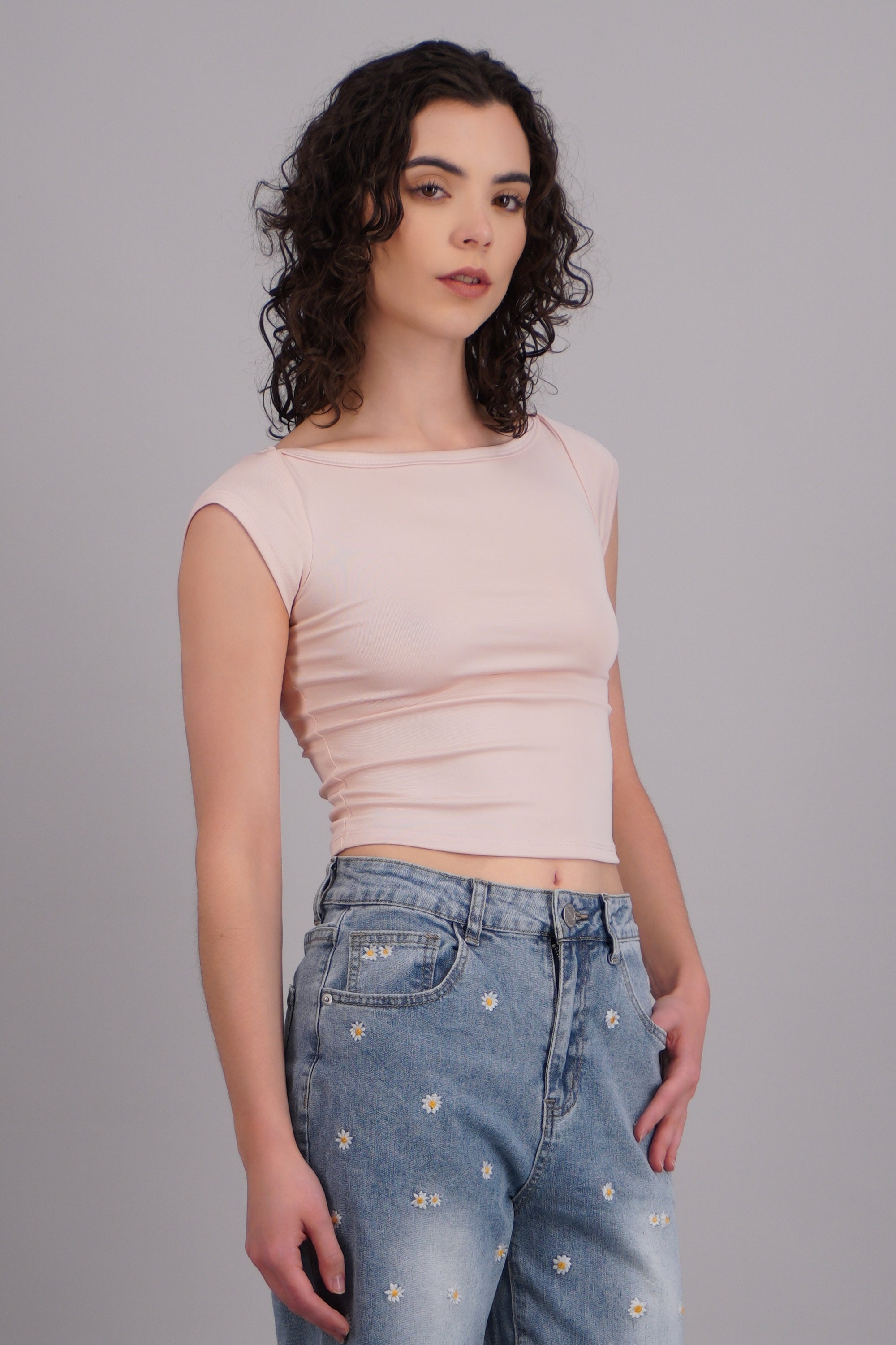 Playera manga corta detalle hombros ROSA PASTEL