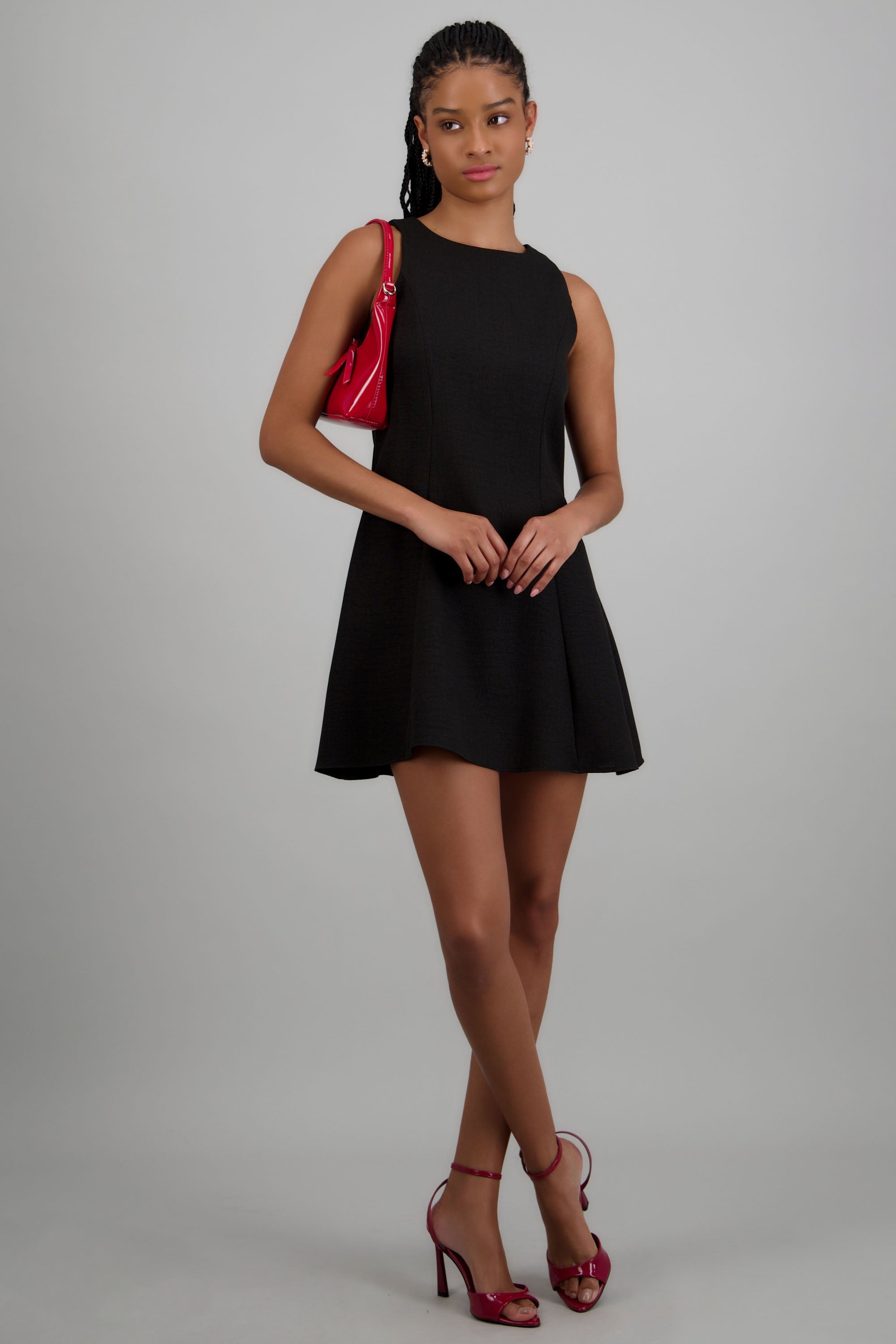 Vestido sin mangas escote redondo NEGRO
