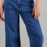 MEDIUM WASH