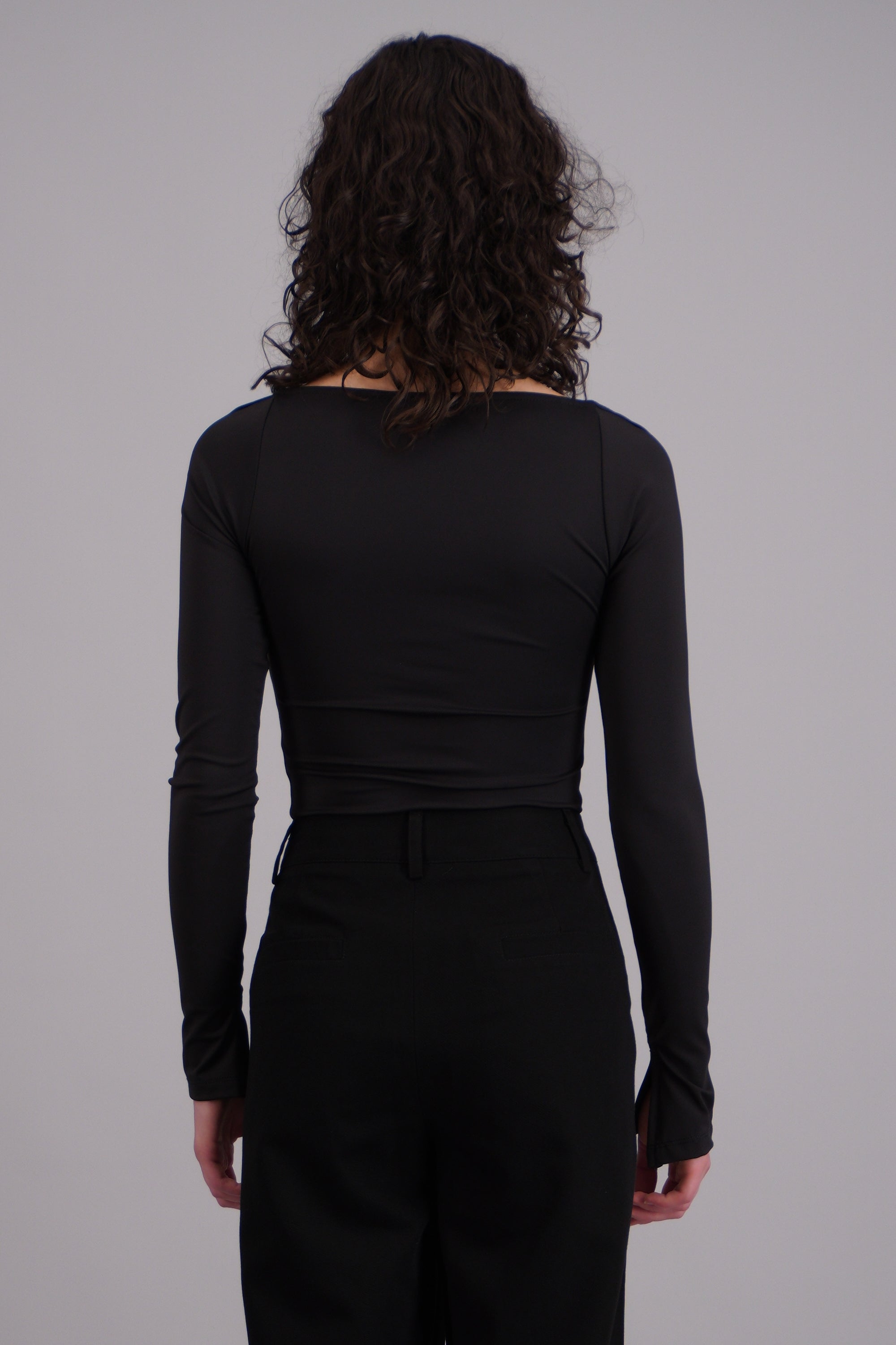 Body manga larga escote cuadrado NEGRO