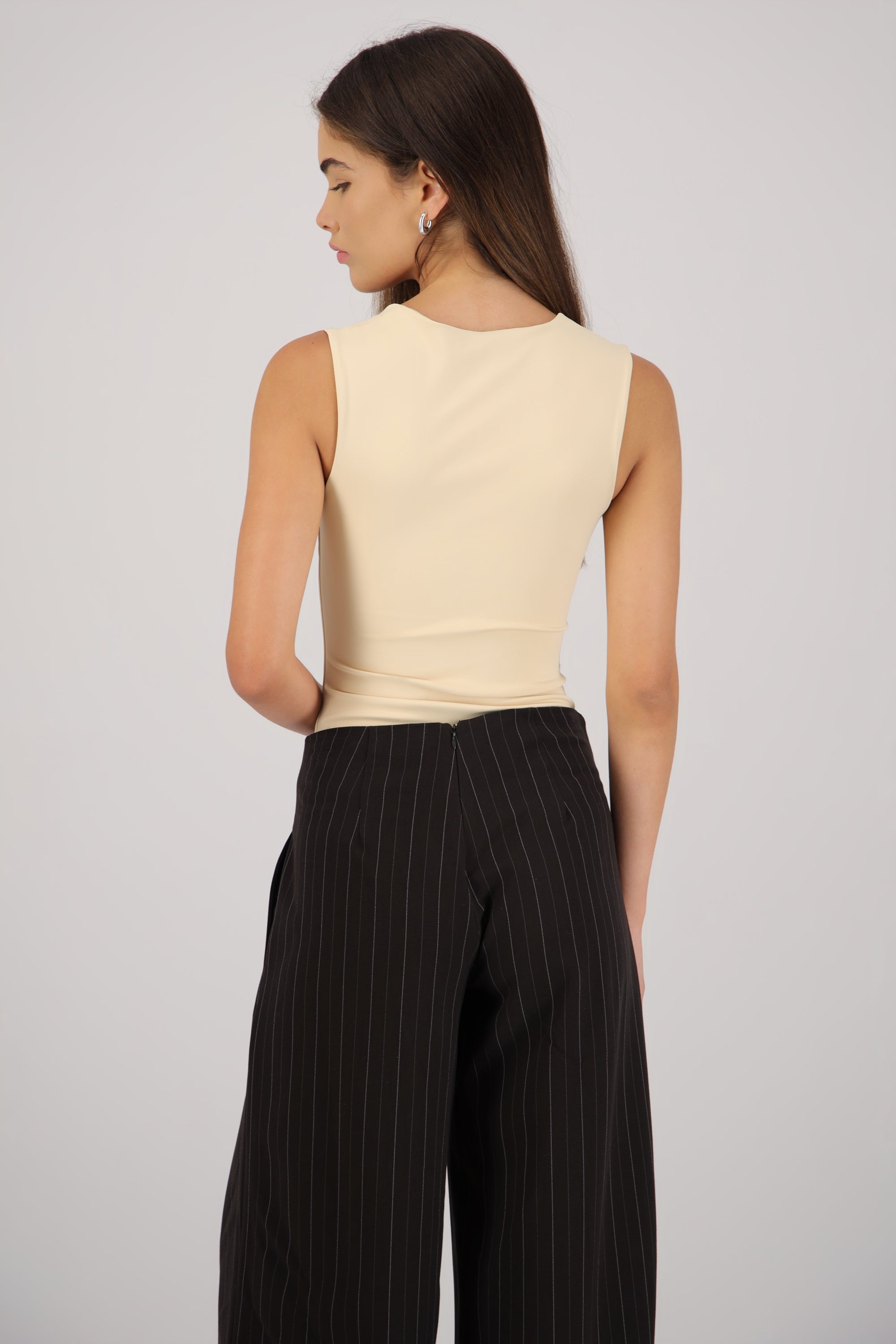 Bodysuit escote cuadrado tirante ancho ARENA