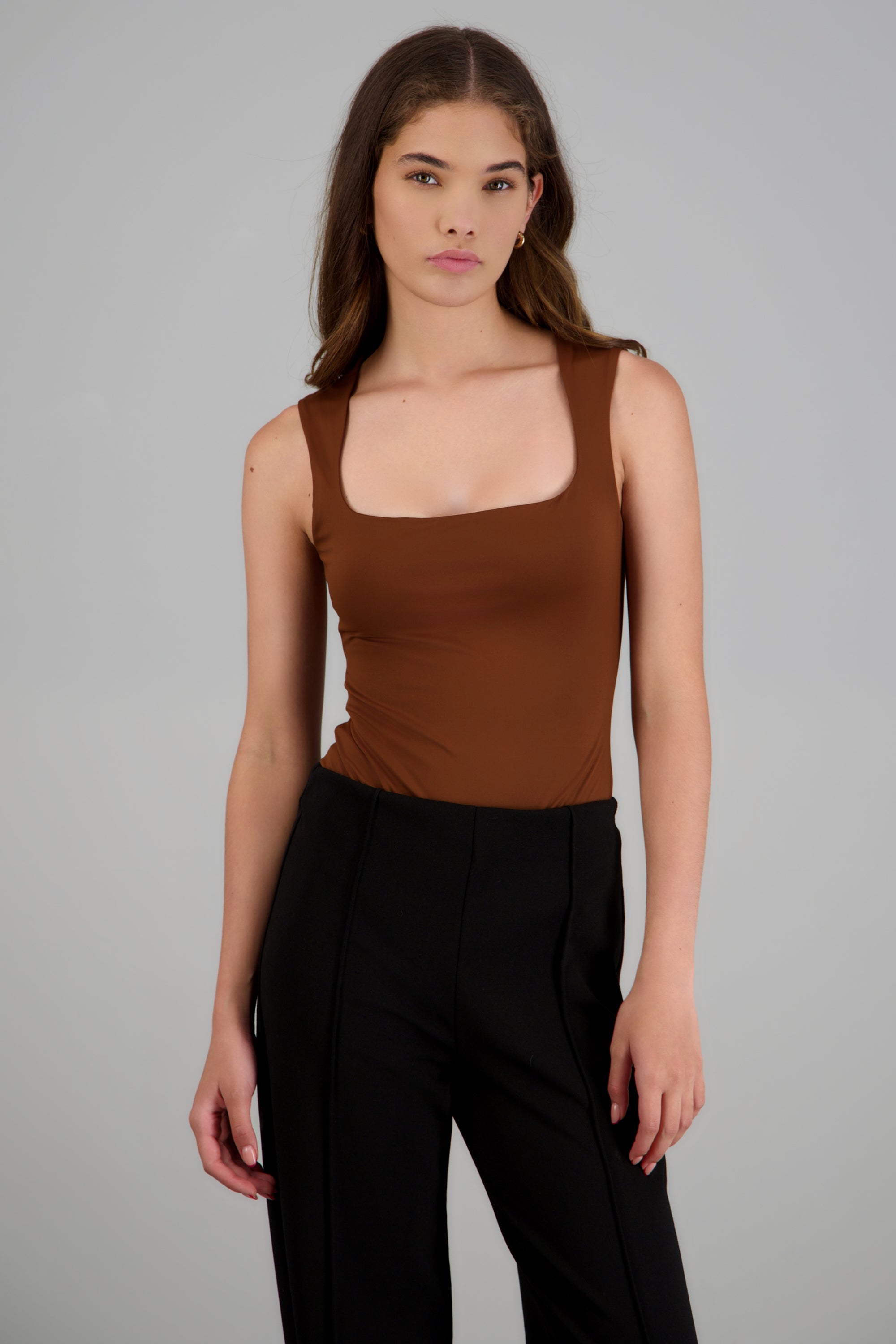 Bodysuit escote cuadrado tirante ancho CAFE