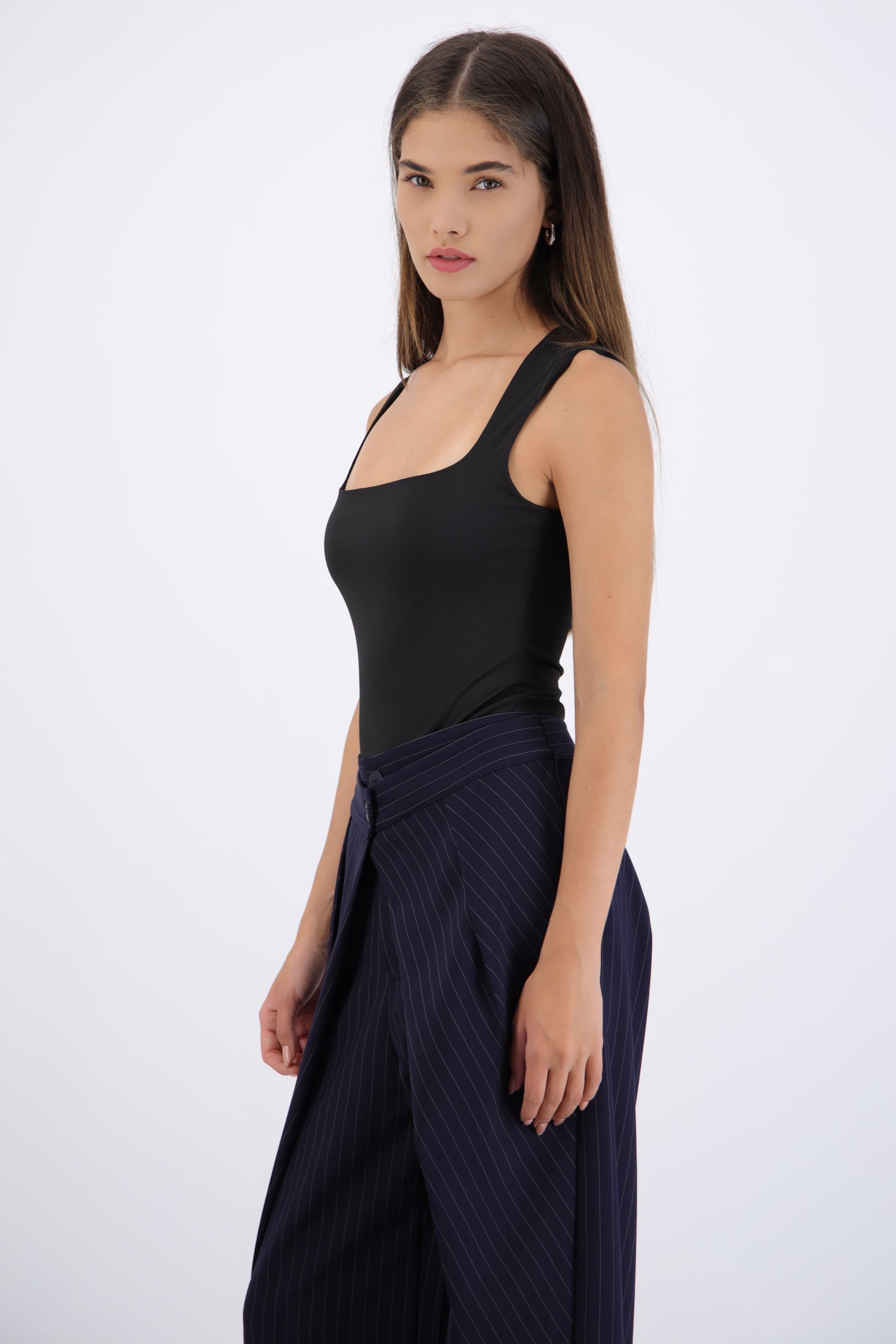 Bodysuit escote cuadrado tirante ancho