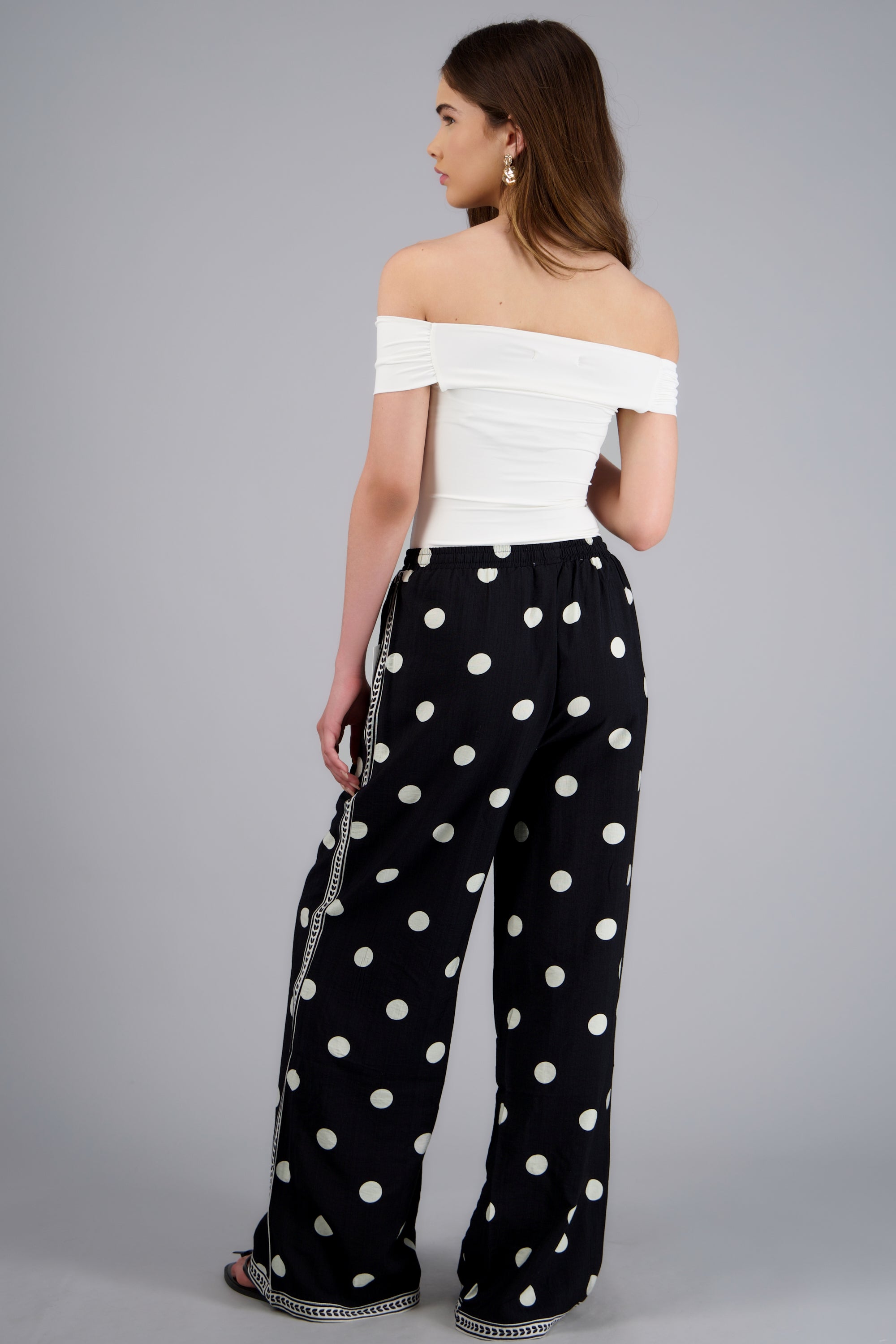 Pantalón polka dots detalle contraste NEGRO COMBO