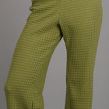 APPLE GREEN