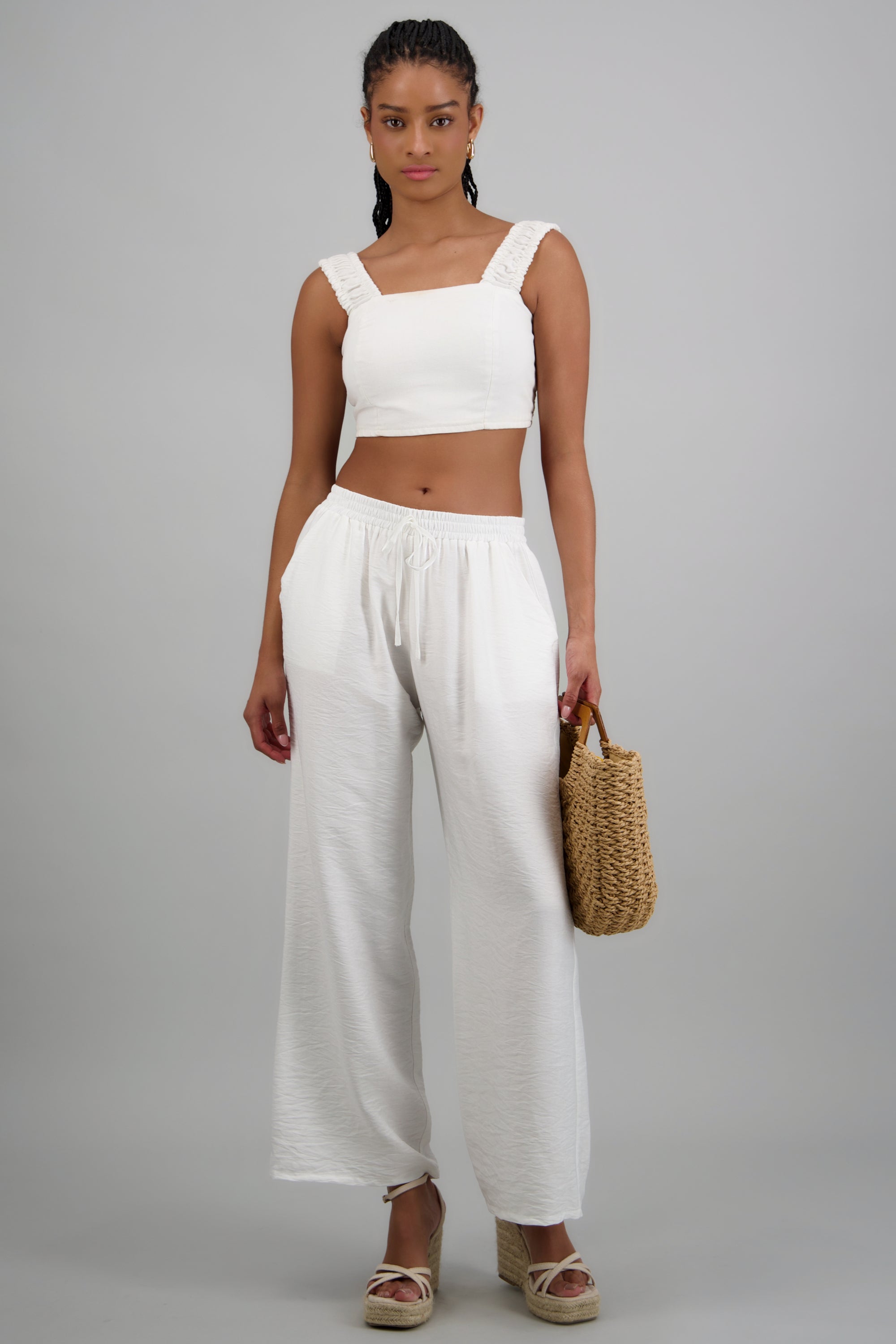 Pantalon amplio liso con resorte HUESO