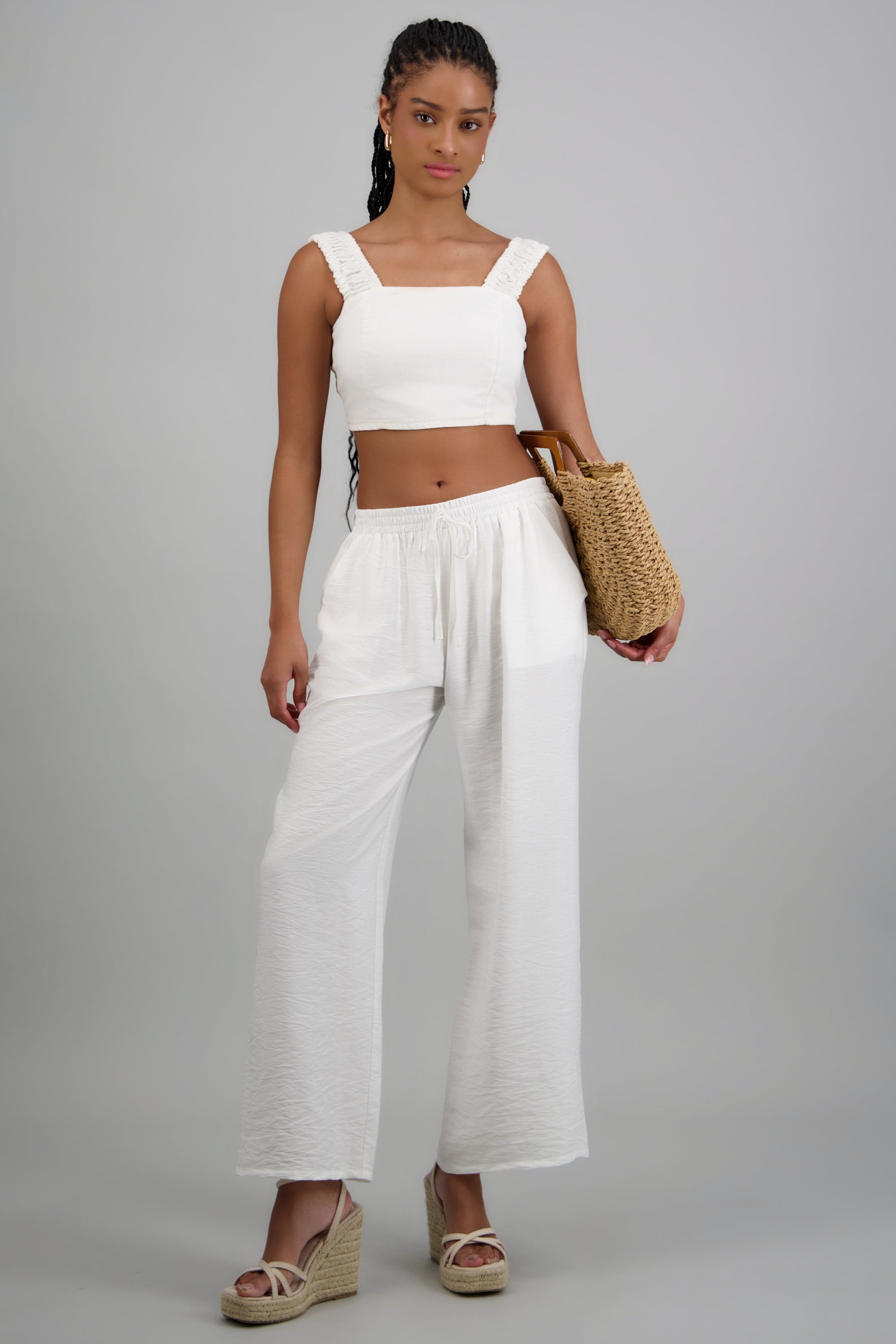 Pantalon amplio liso con resorte HUESO