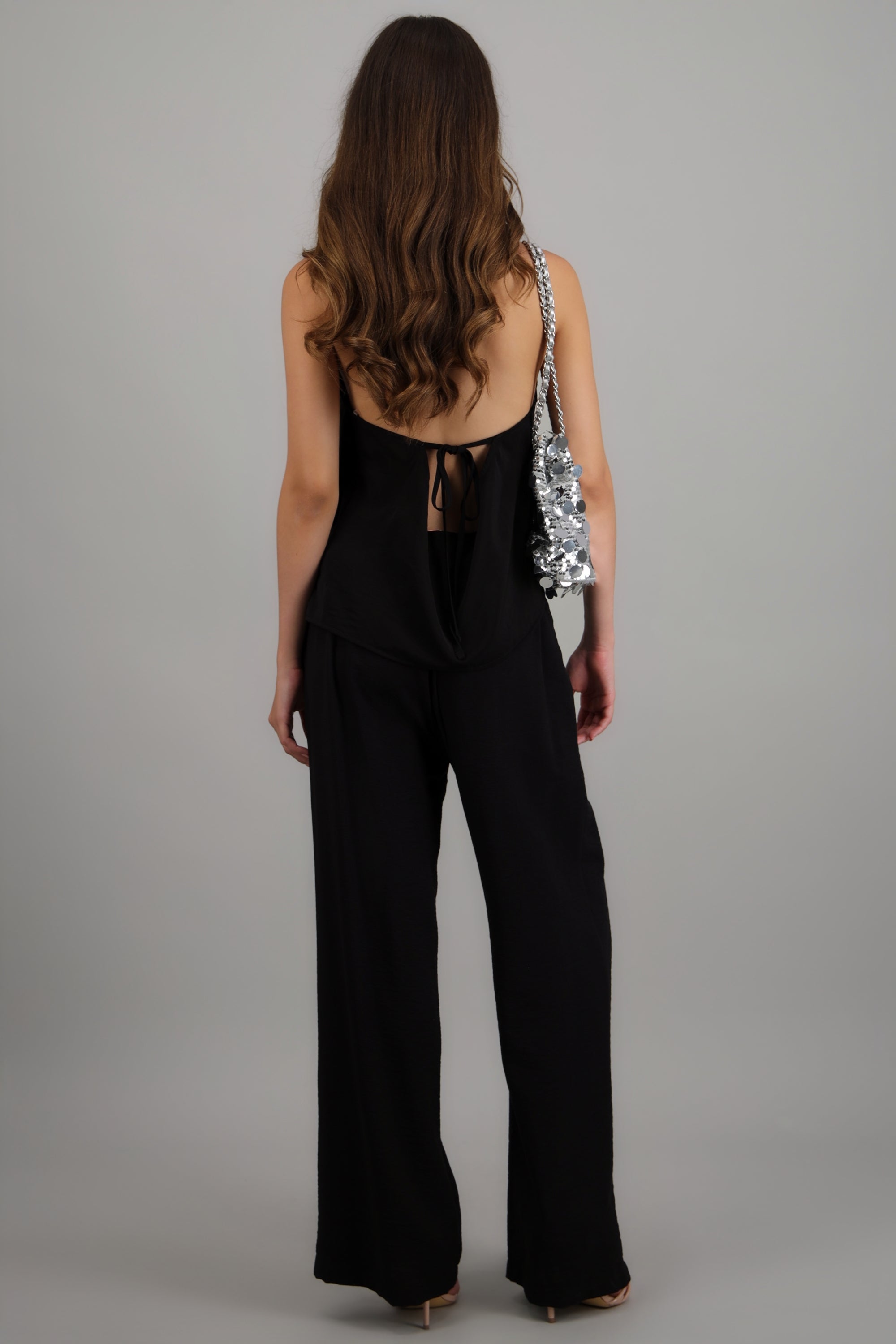 Pantalon amplio liso con resorte NEGRO