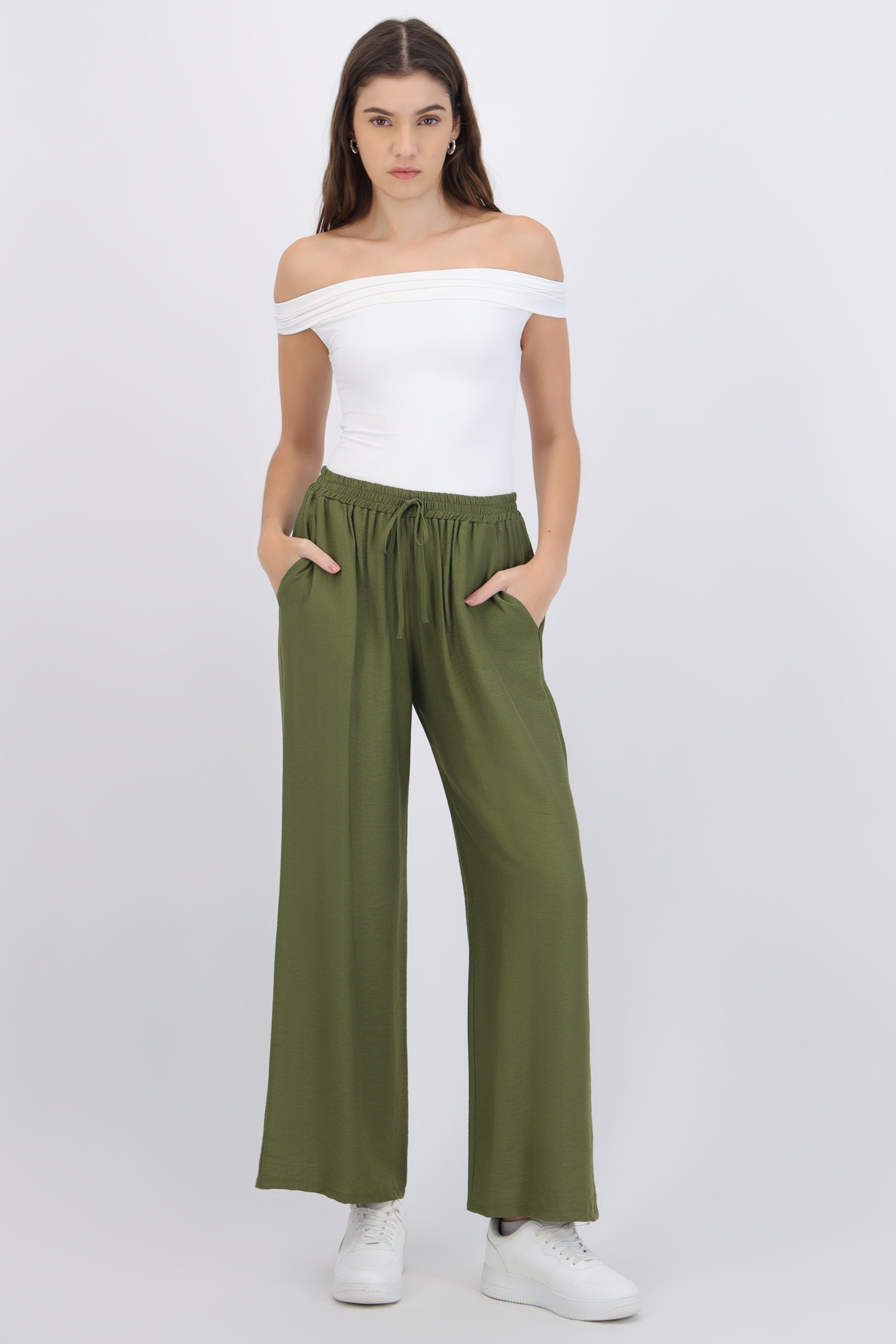 Pantalón amplio liso con resorte