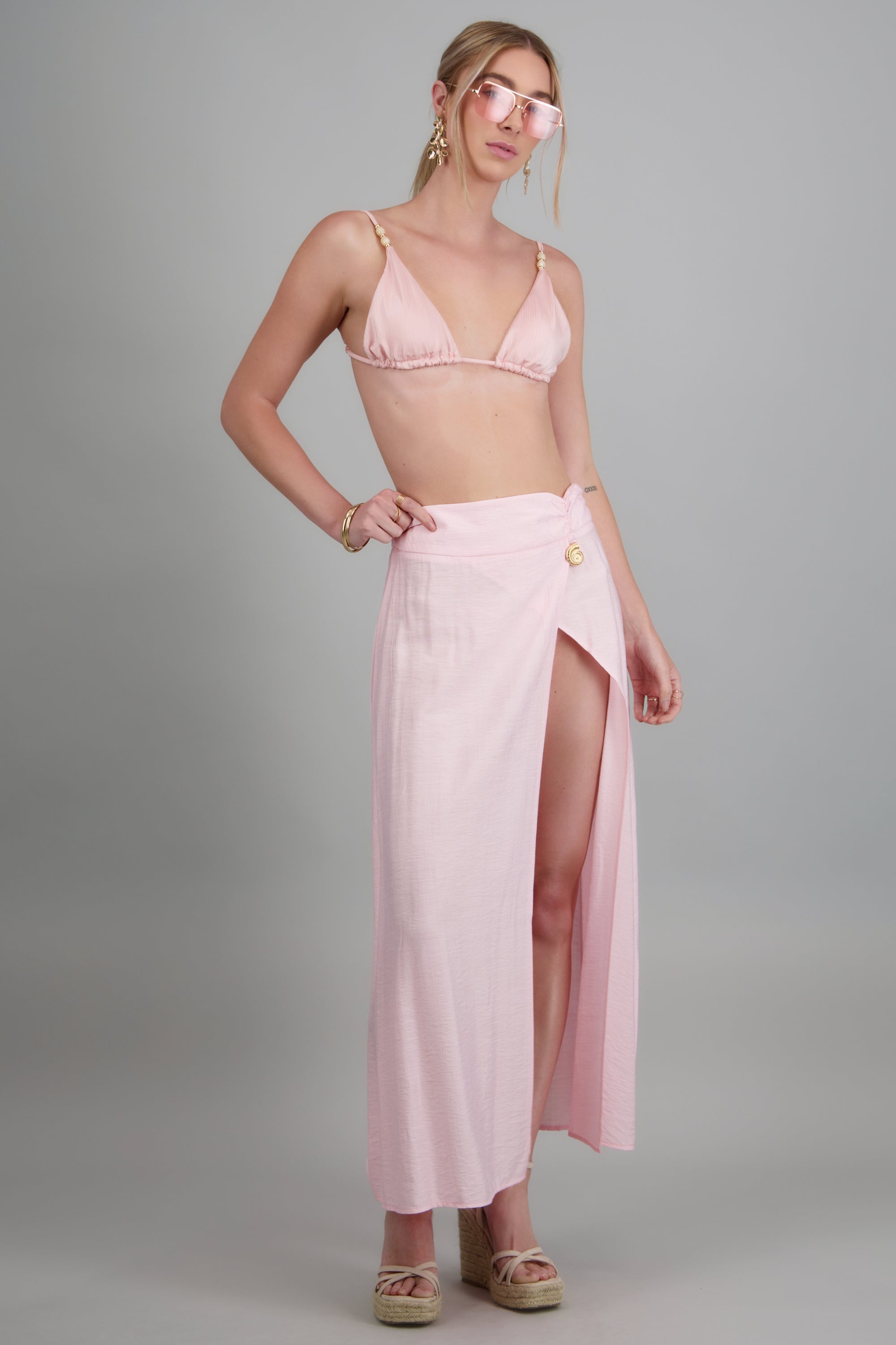 Falda ligera detalle metalico ROSA PASTEL