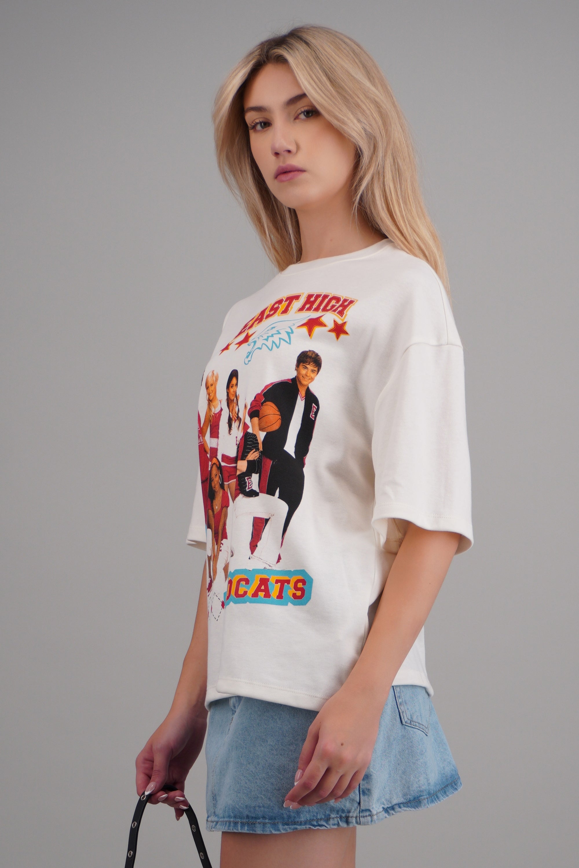 Playera over HSM Est High BLANCO
